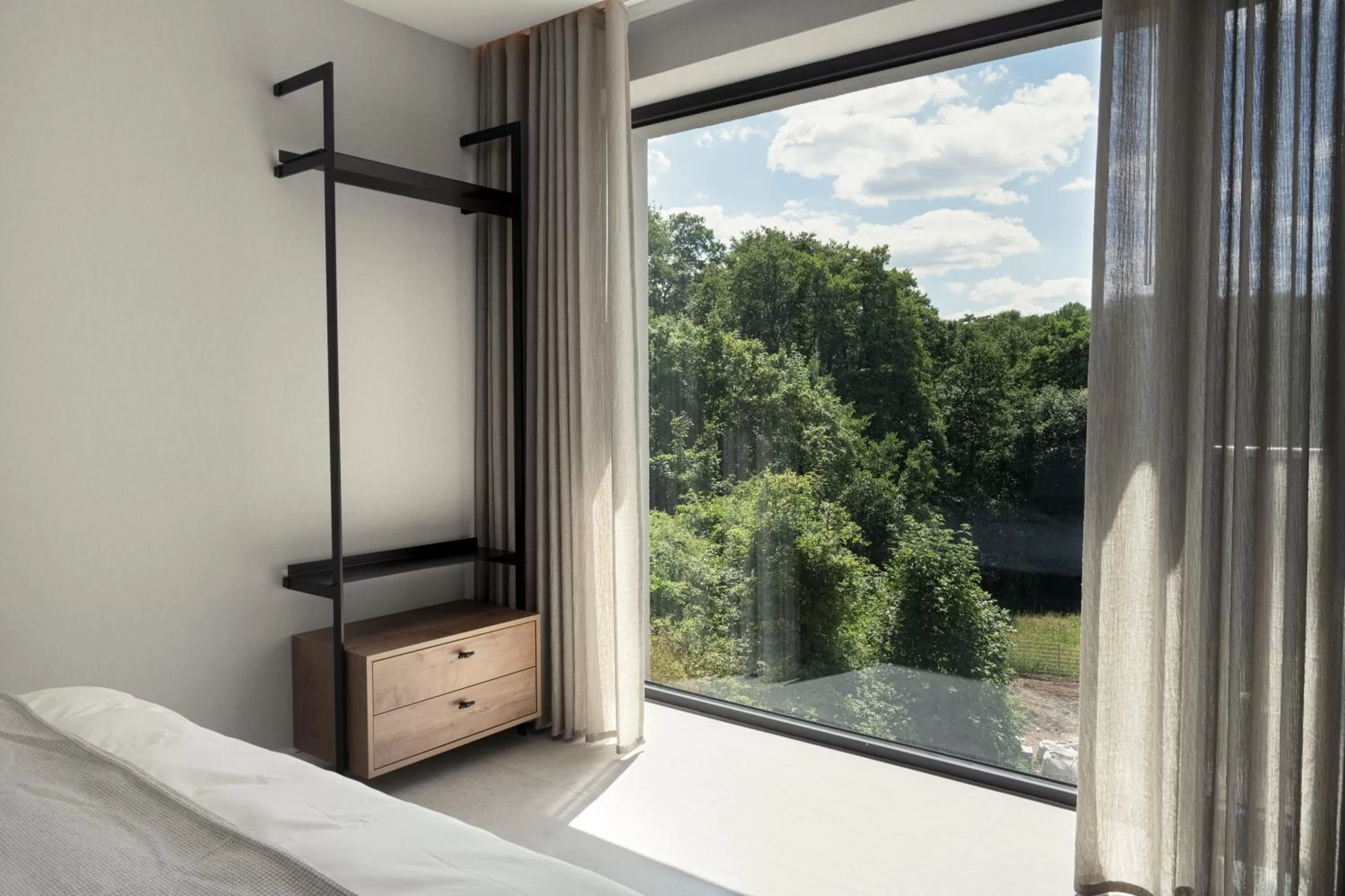 View (from property/room), Bed in Hotel VierJahreszeiten am Seilersee