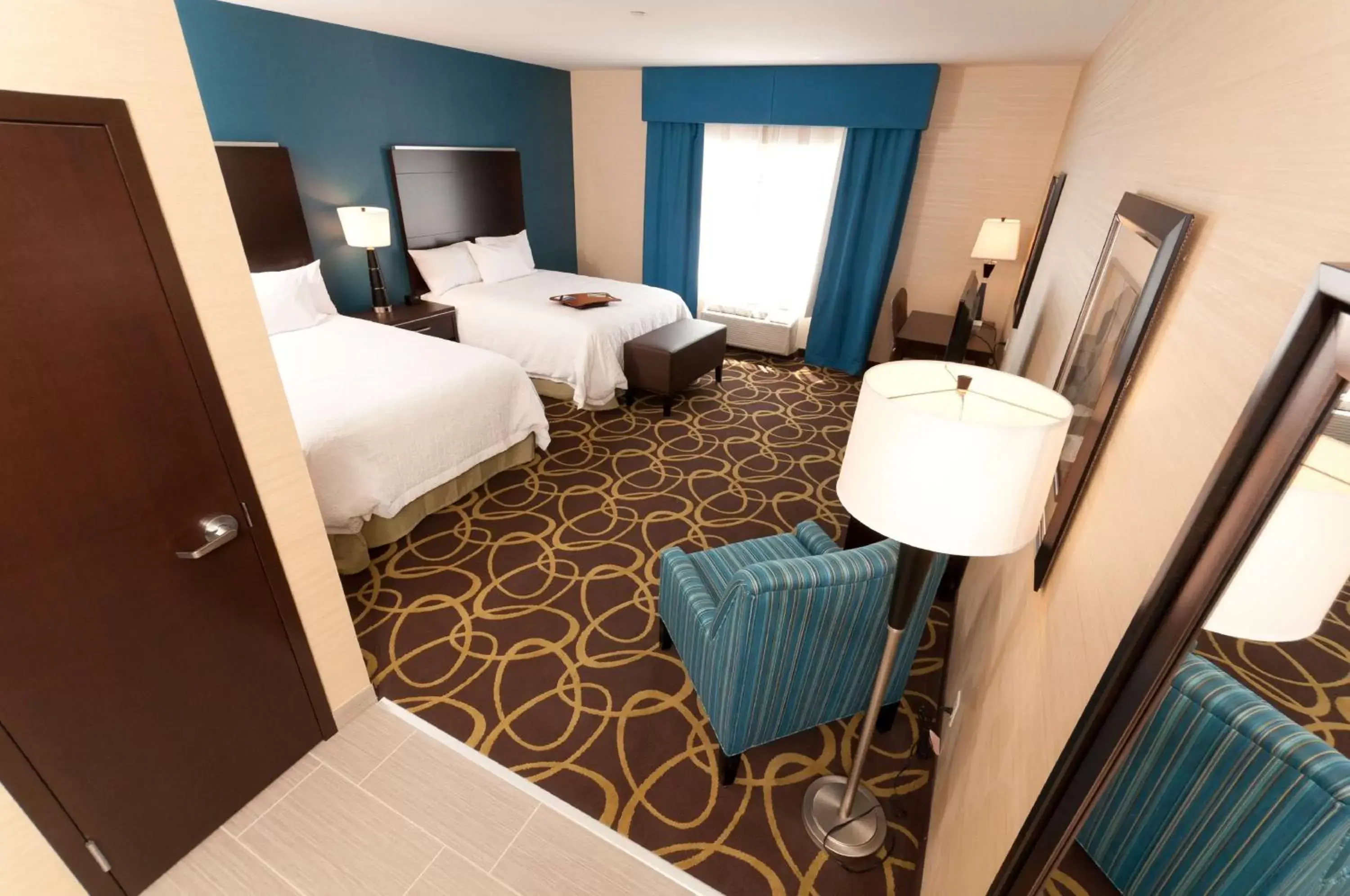 Queen Room with Two Queen Beds and Roll-In Shower - Disability Access in Hampton Inn & Suites East Gate Regina Queen Room with Two Queen Beds and Roll-In Shower - Disability Access in Hampton Inn & Suites East Gate Regina