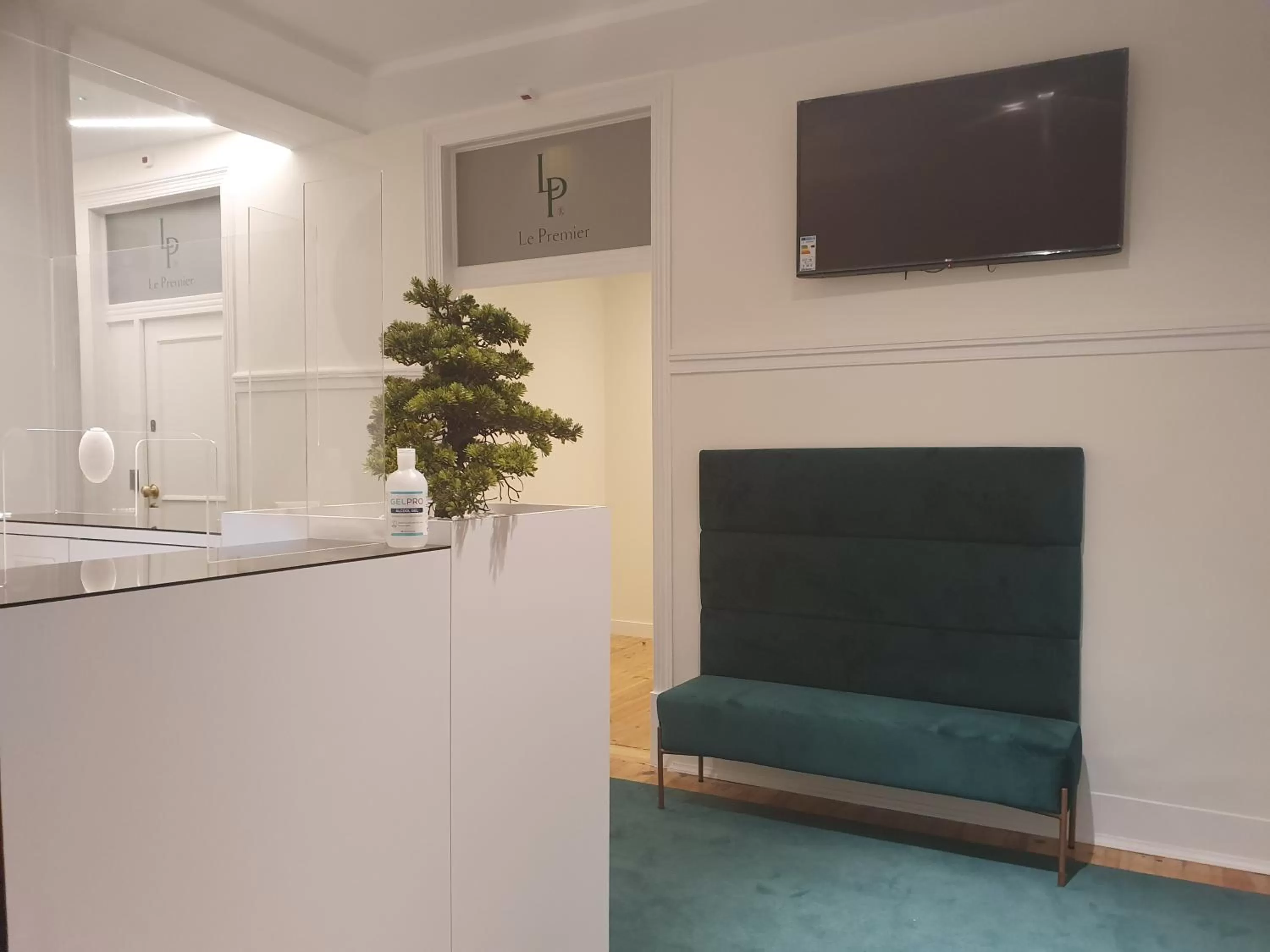 Lobby or reception in Le Premier Lisbon Suites