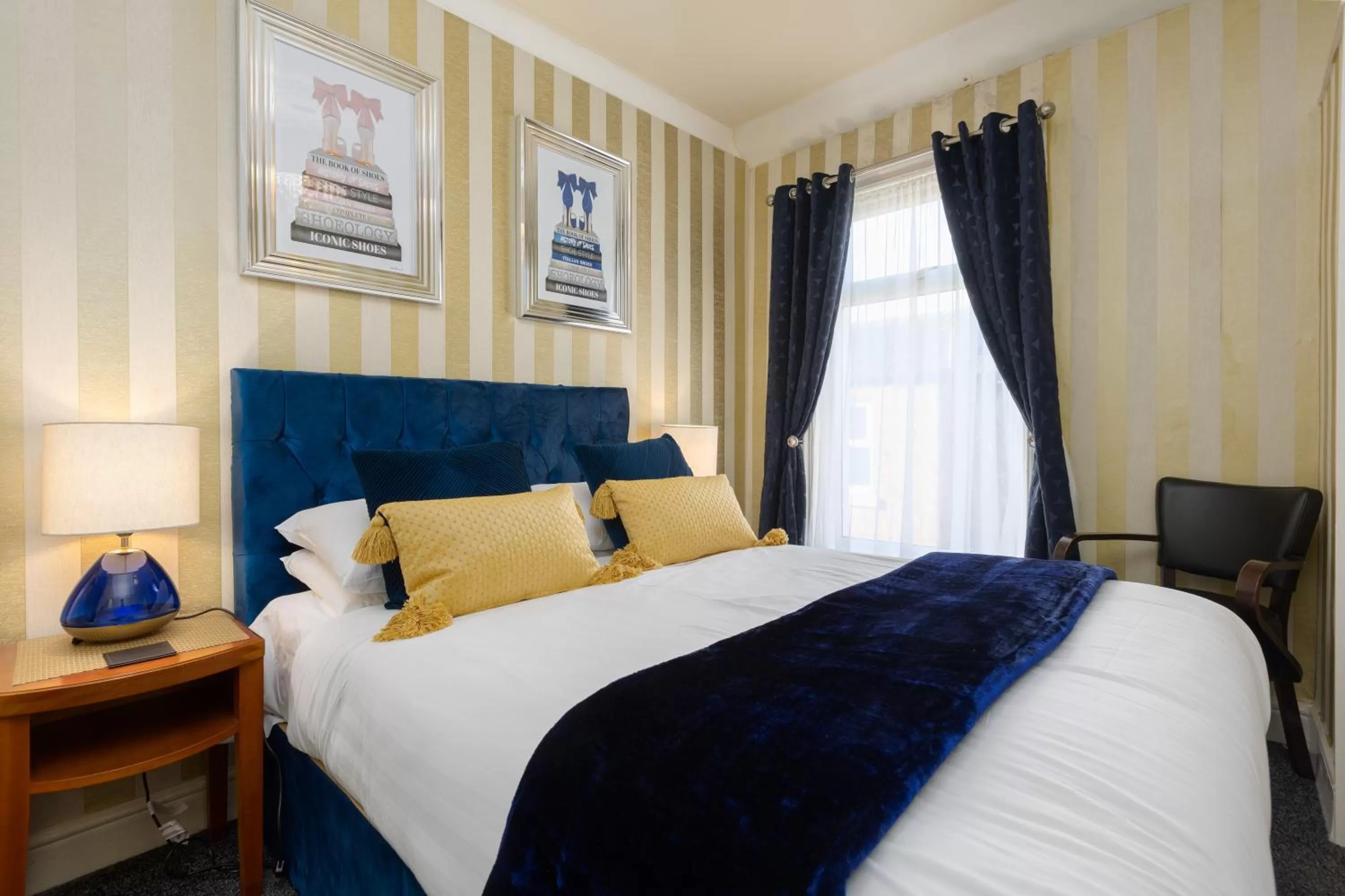 Bed in Adelaide Lodge - Town Centre - Opposite Winter Gardens