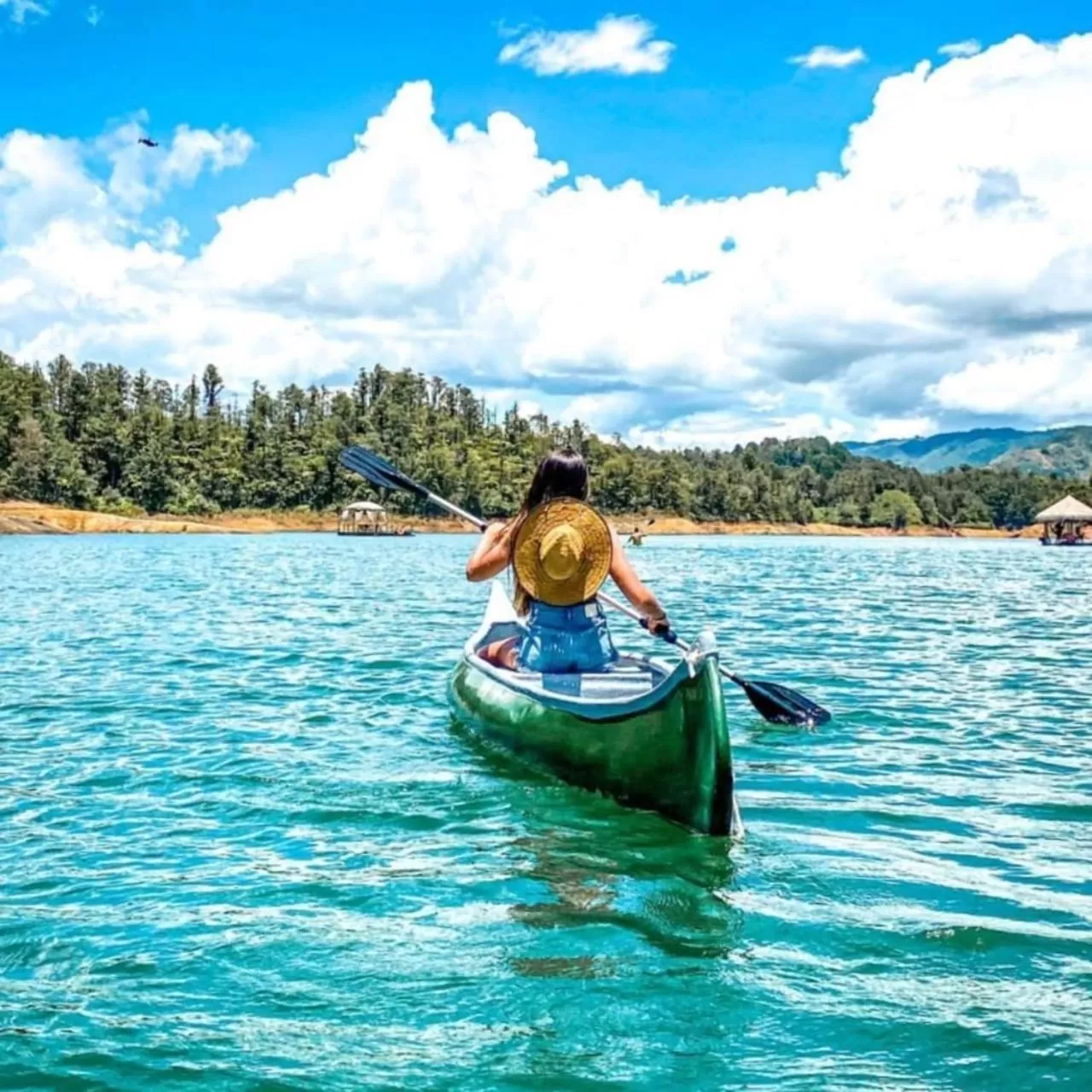 People, Canoeing in Levit Glamping - Hotel Guatapé ADULTS ONLY