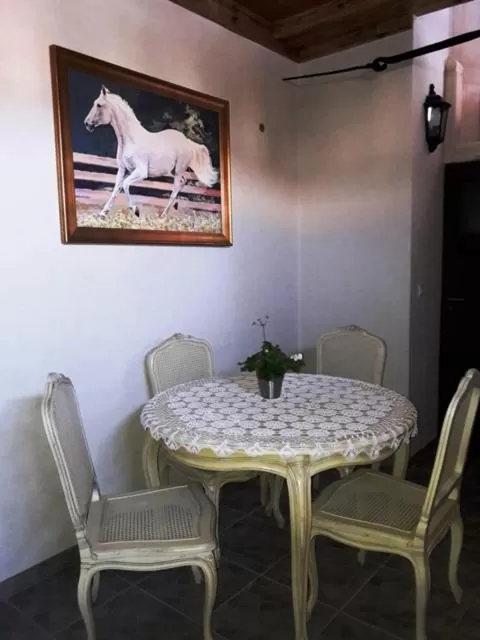 Dining Area in Gościniec Dworski w Ropie