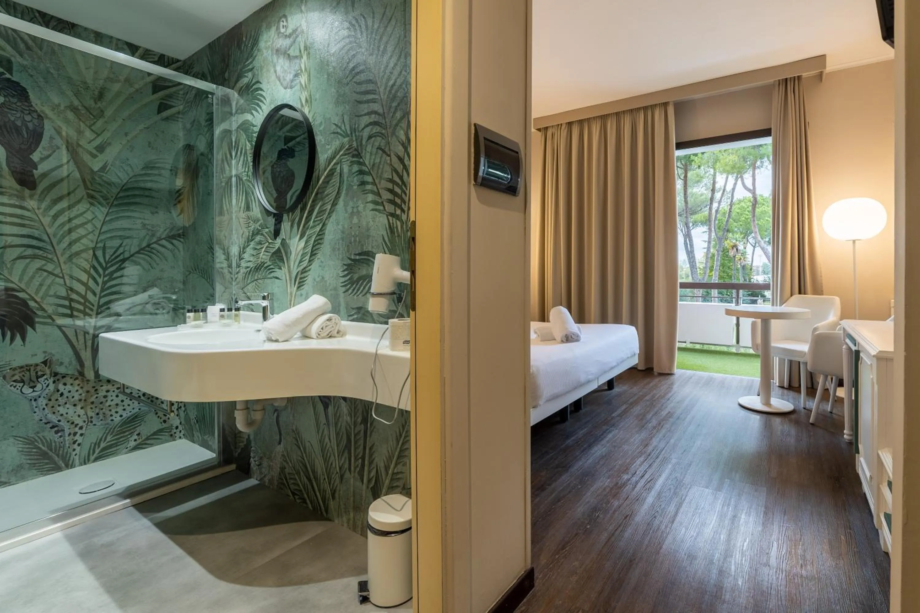 Photo of the whole room, Bed in Hotel Salus Terme - Adults Only