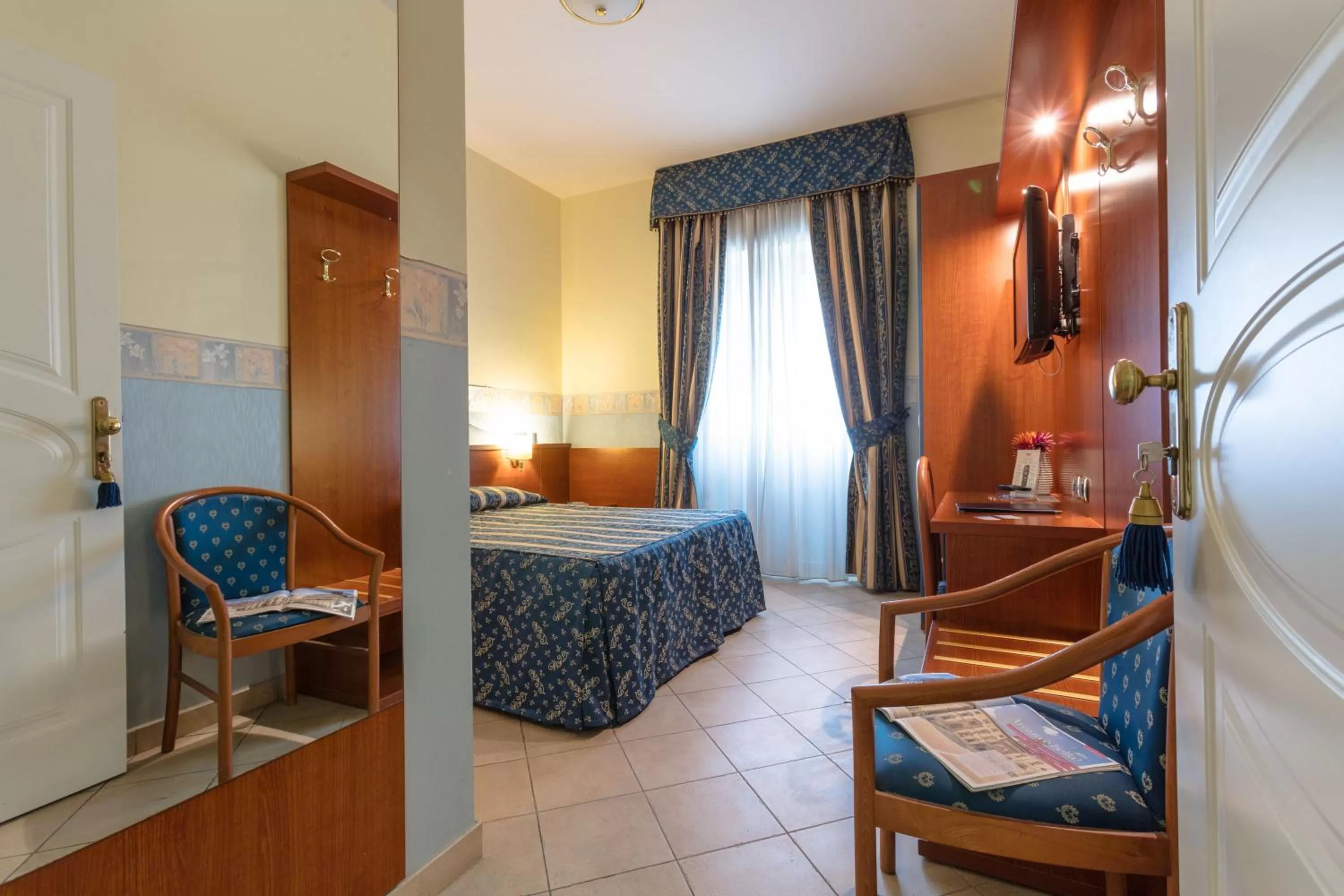 Day, Bed in Hotel Borgo Del Mare