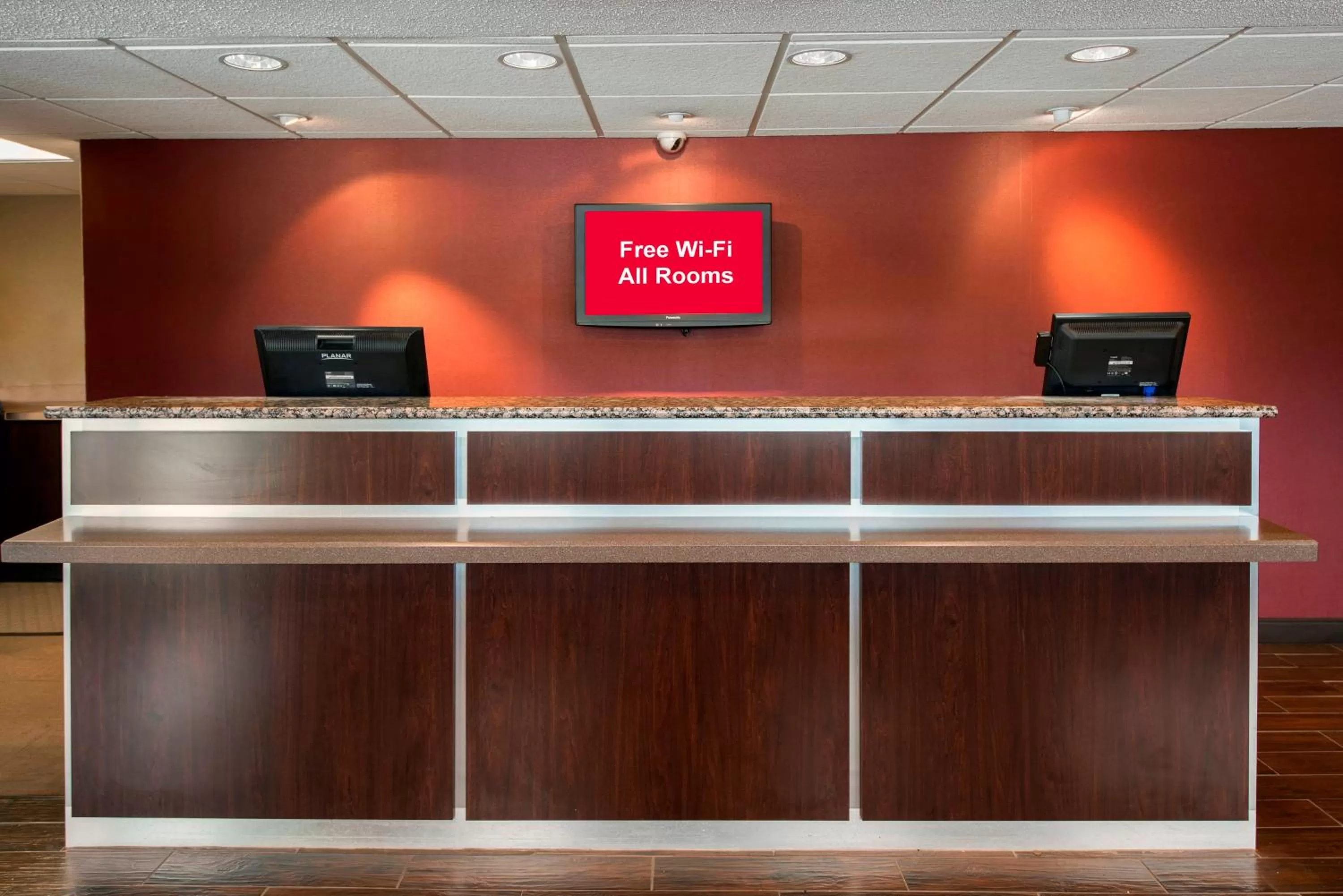 Lobby or reception in Red Roof Inn PLUS+ Chicago - Naperville