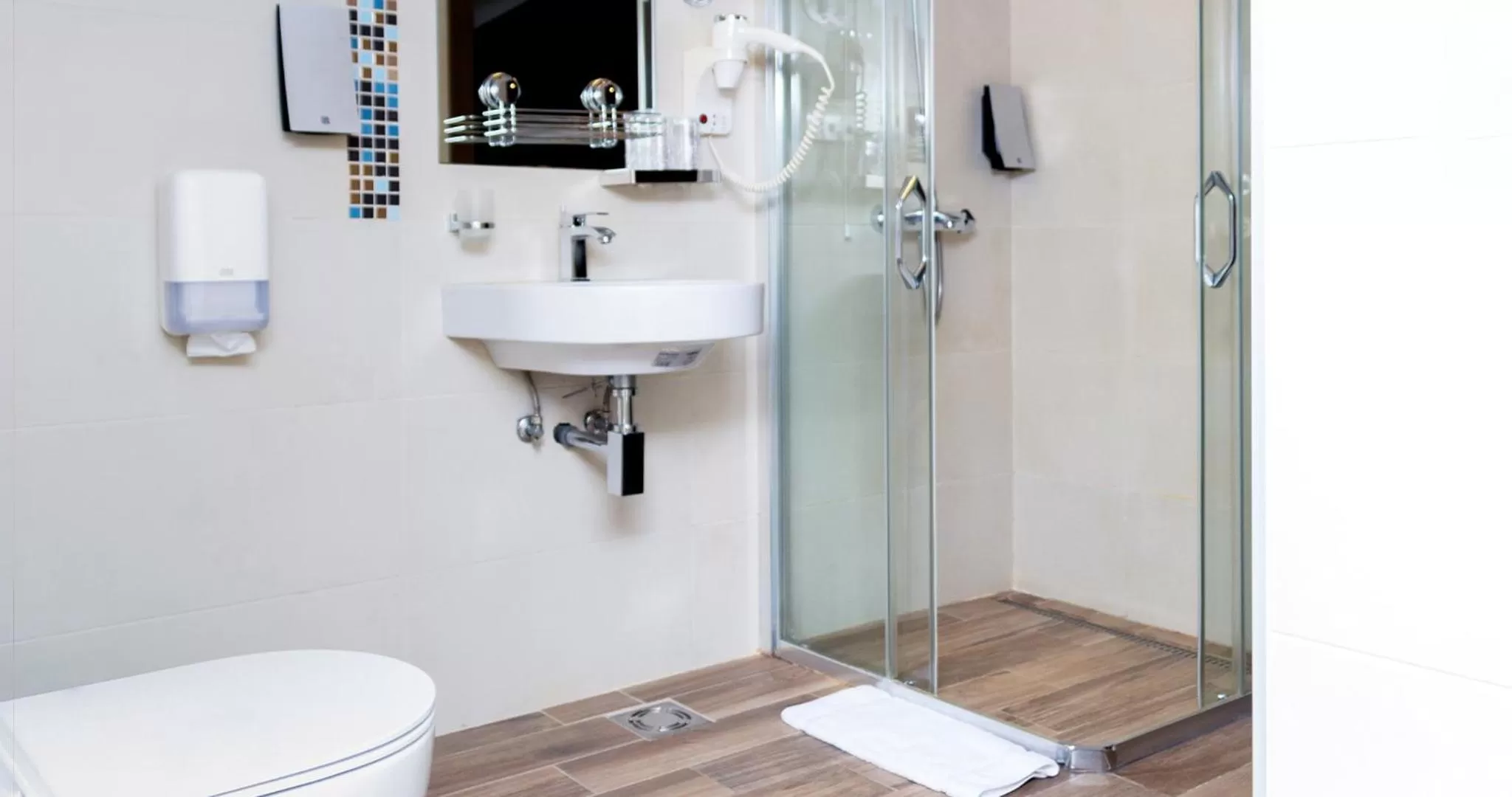 Bathroom in Garni Hotel Mint