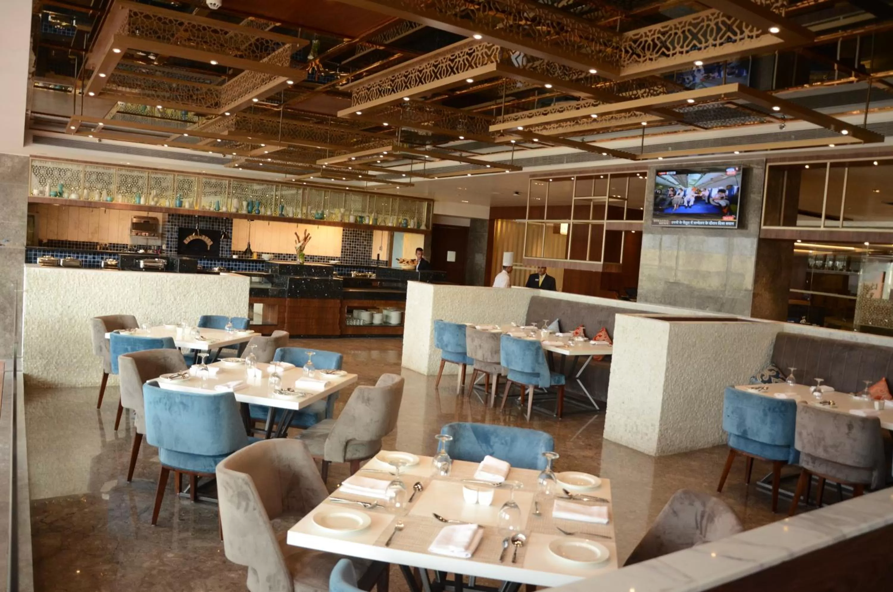 Restaurant/places to eat in Radisson Blu Jammu