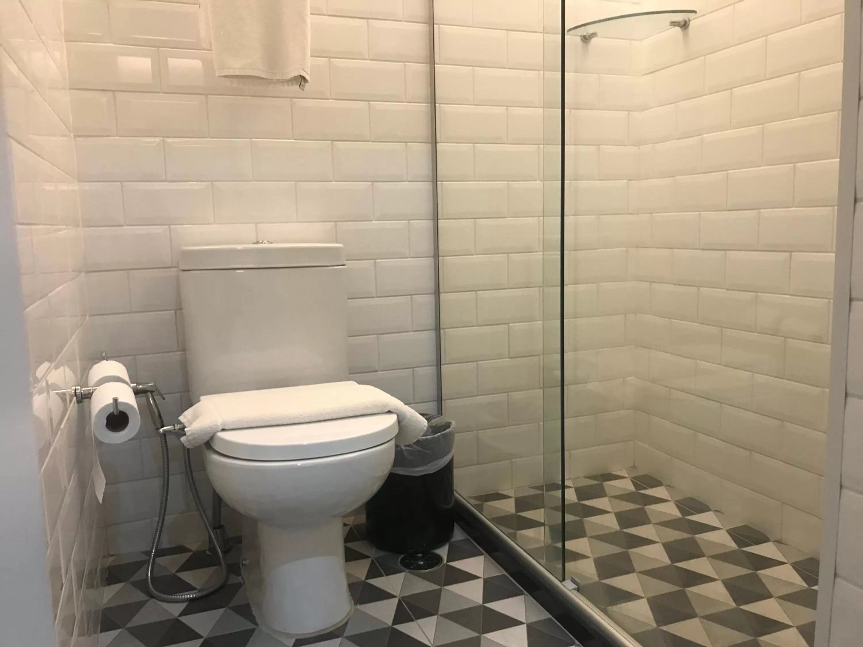 Toilet in Ramada Encore Sao Paulo Tiradentes Centro