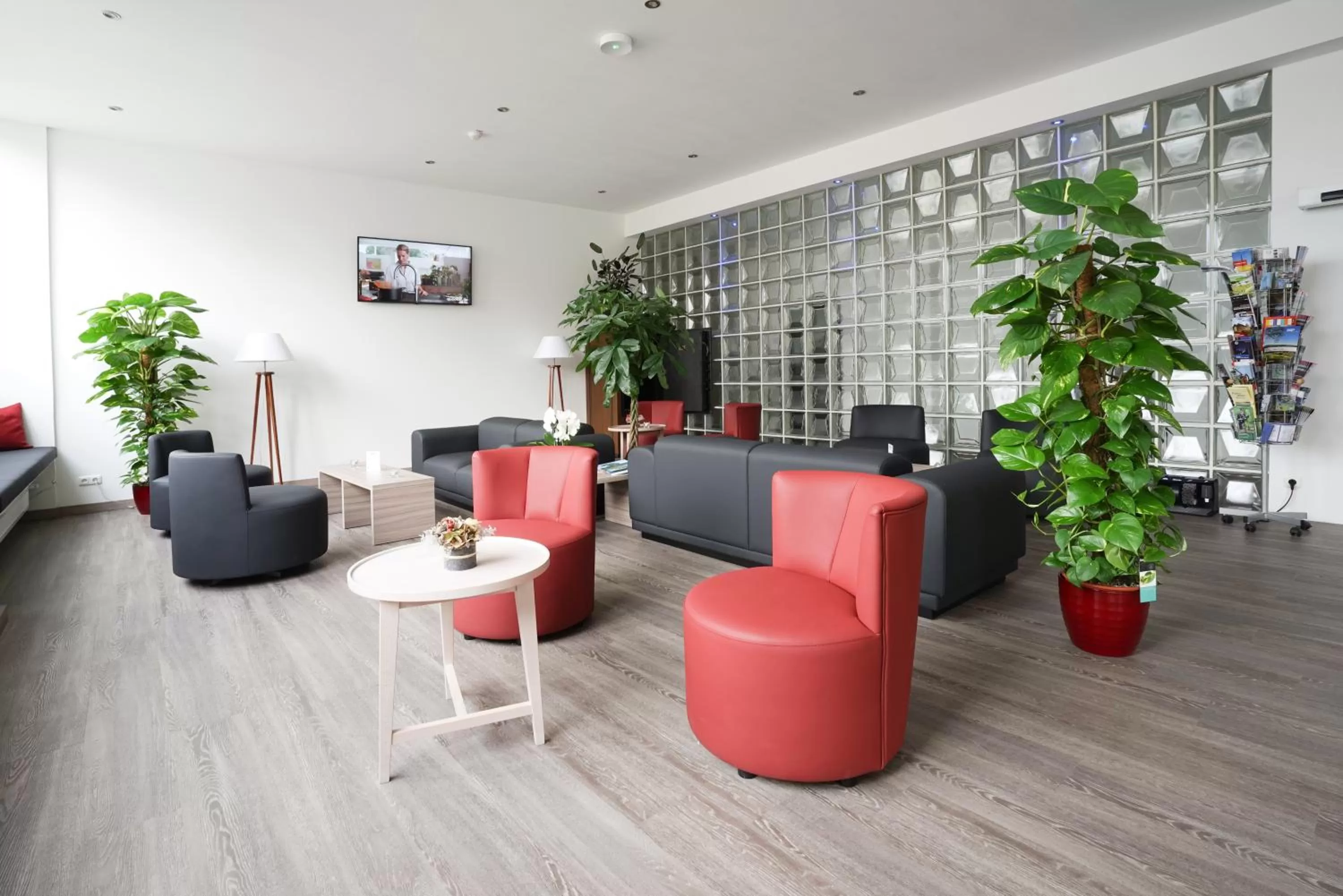 Lobby or reception in Ruhr Inn Hotel