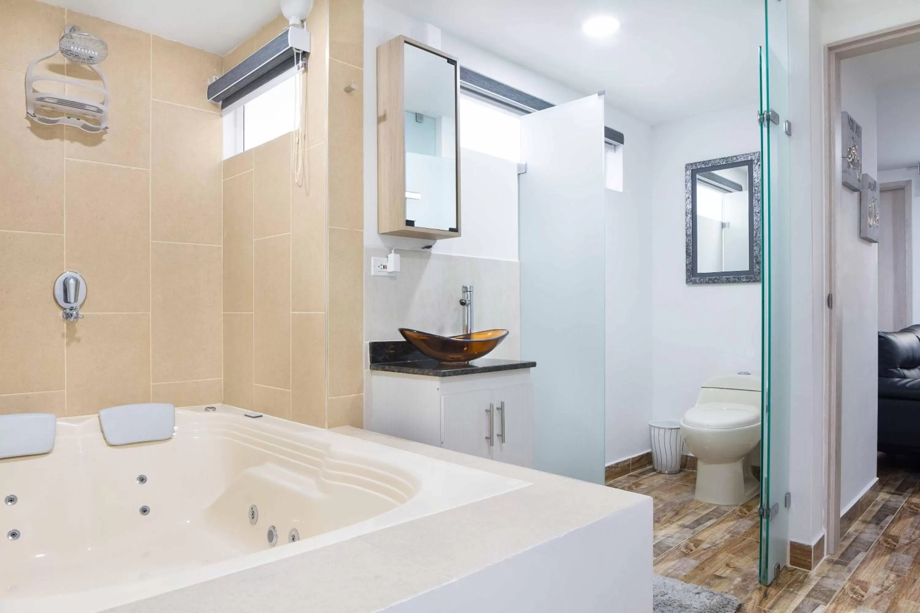 Toilet, Bathroom in Miracle