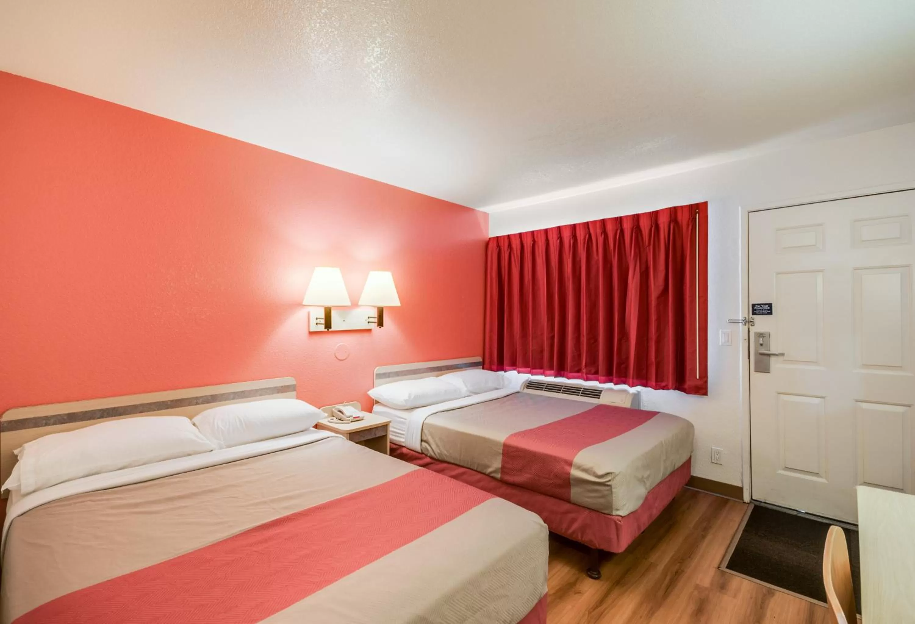 Bedroom, Bed in Motel 6-Bellingham, WA