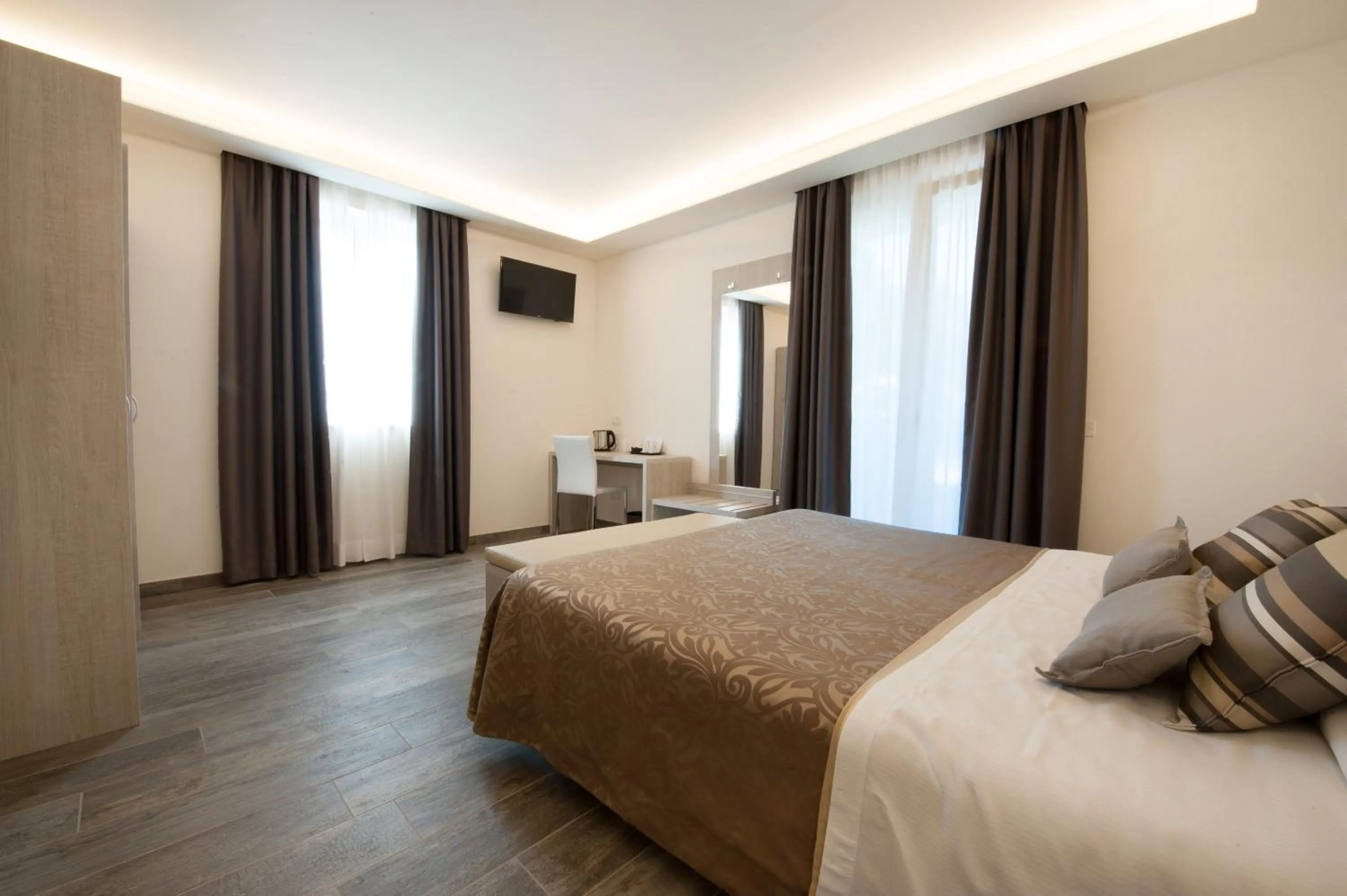 Superior Double Room in Hotel Italia
