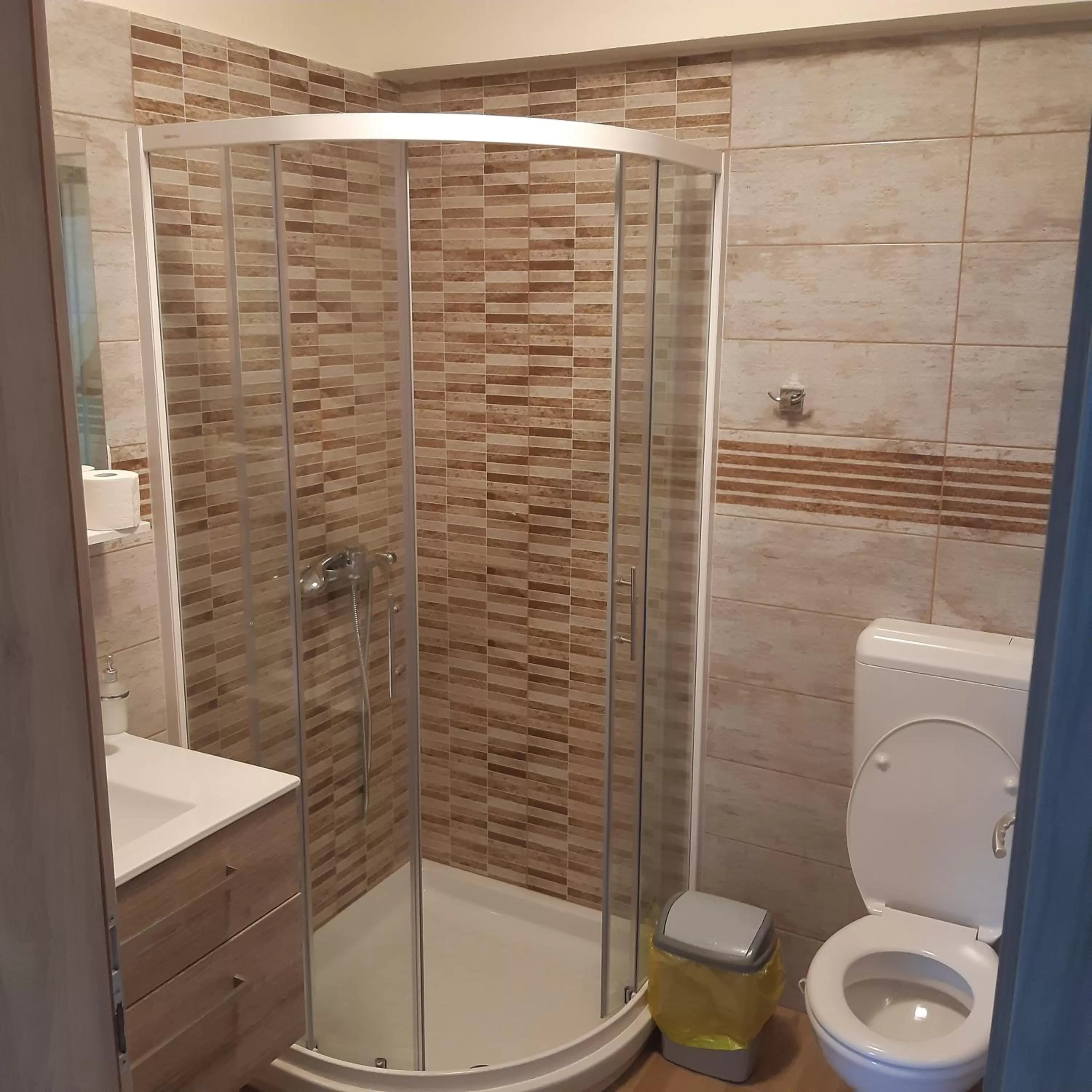 Bathroom in Sobe in apartma Pilih