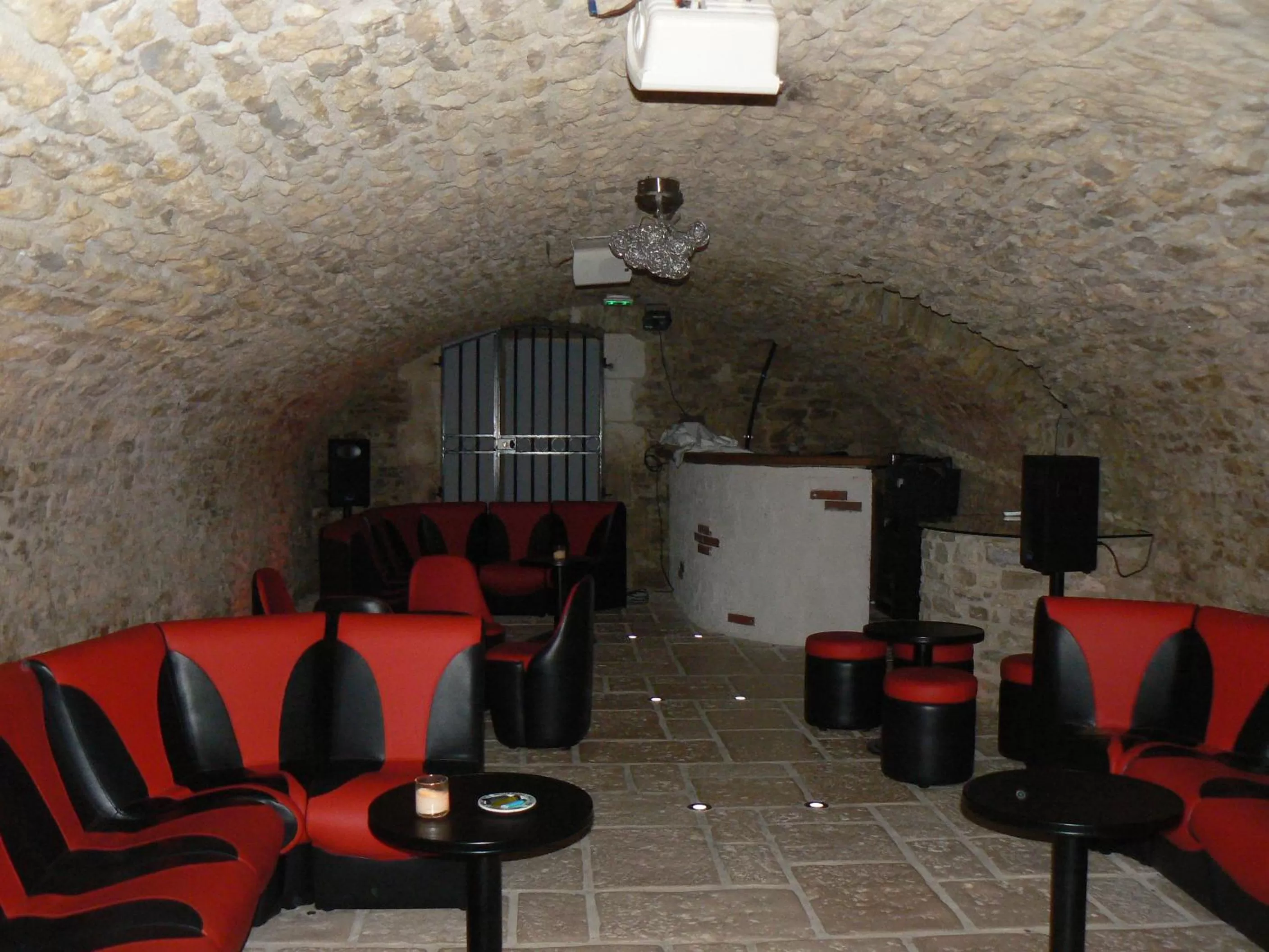 Lounge or bar in Le Manoir des Chapelles