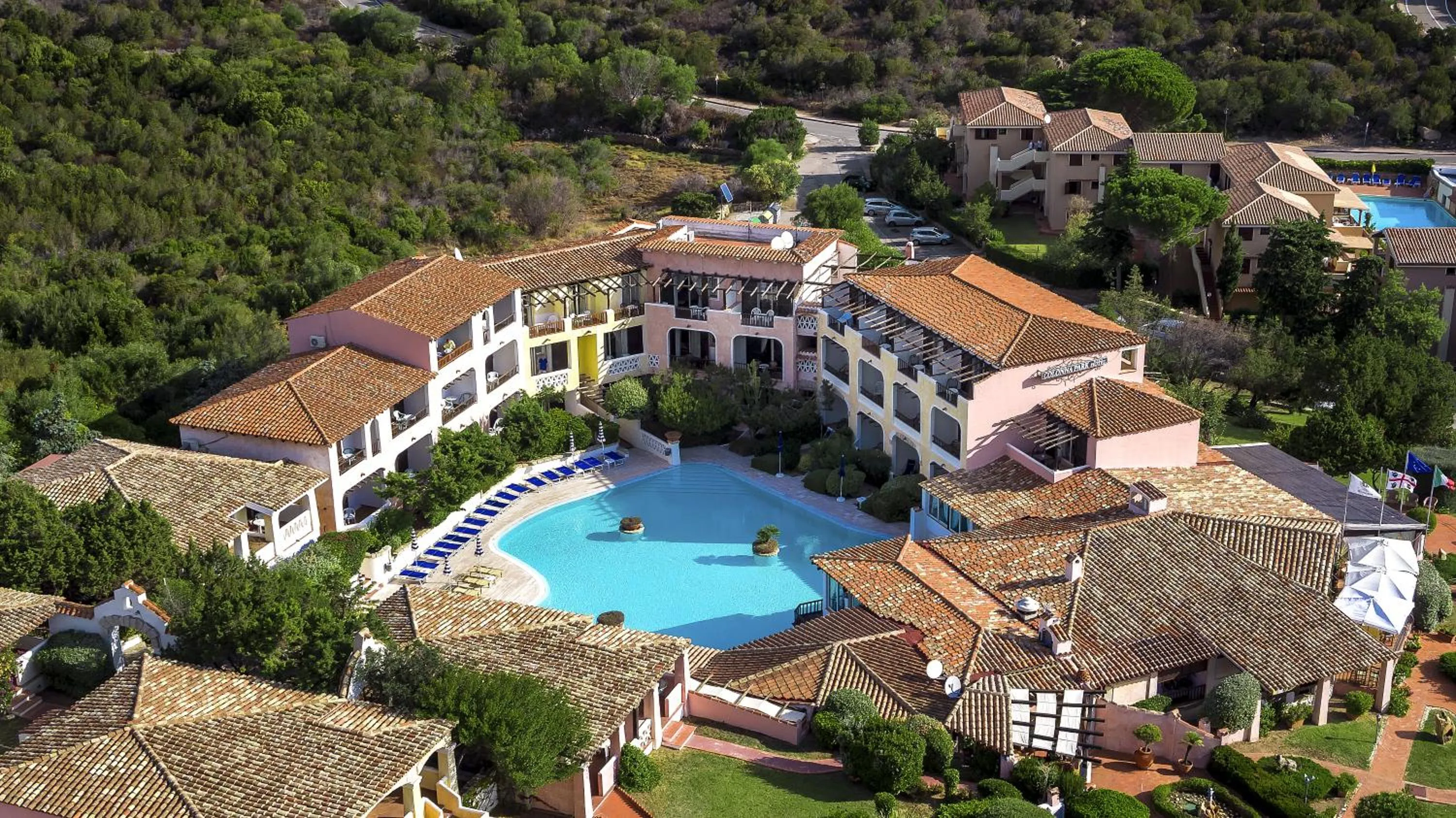 Spring in Colonna Park Hotel