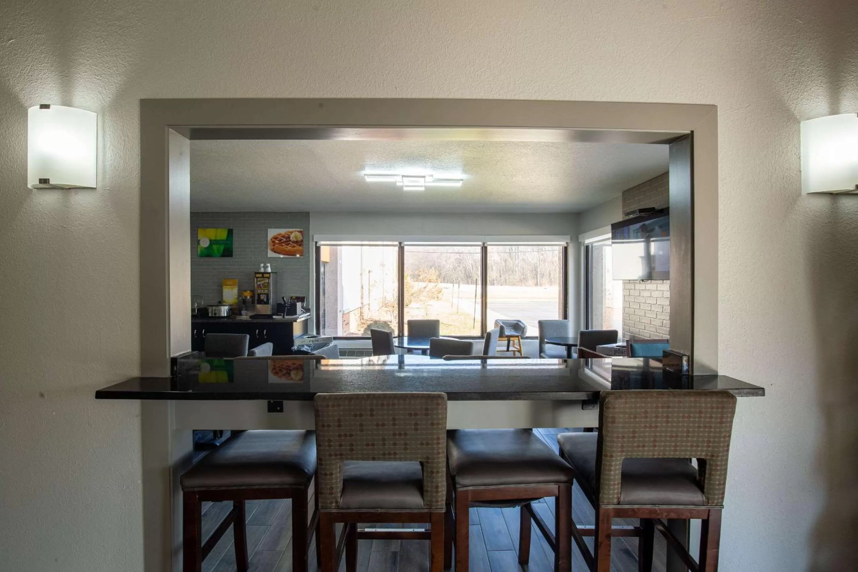 Breakfast in Quality Inn & Suites Portage Central