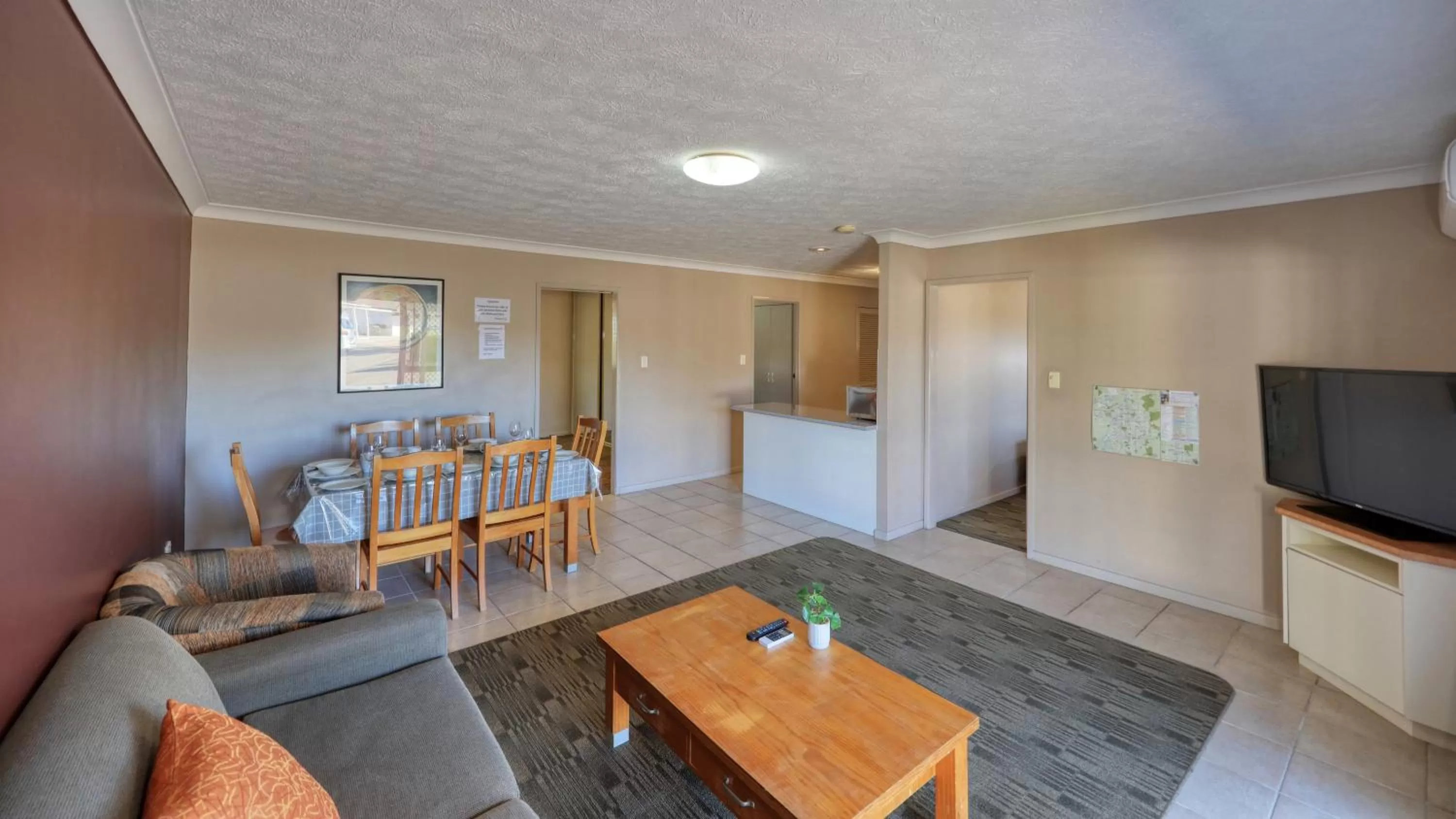 Living room in James Street Motor Inn