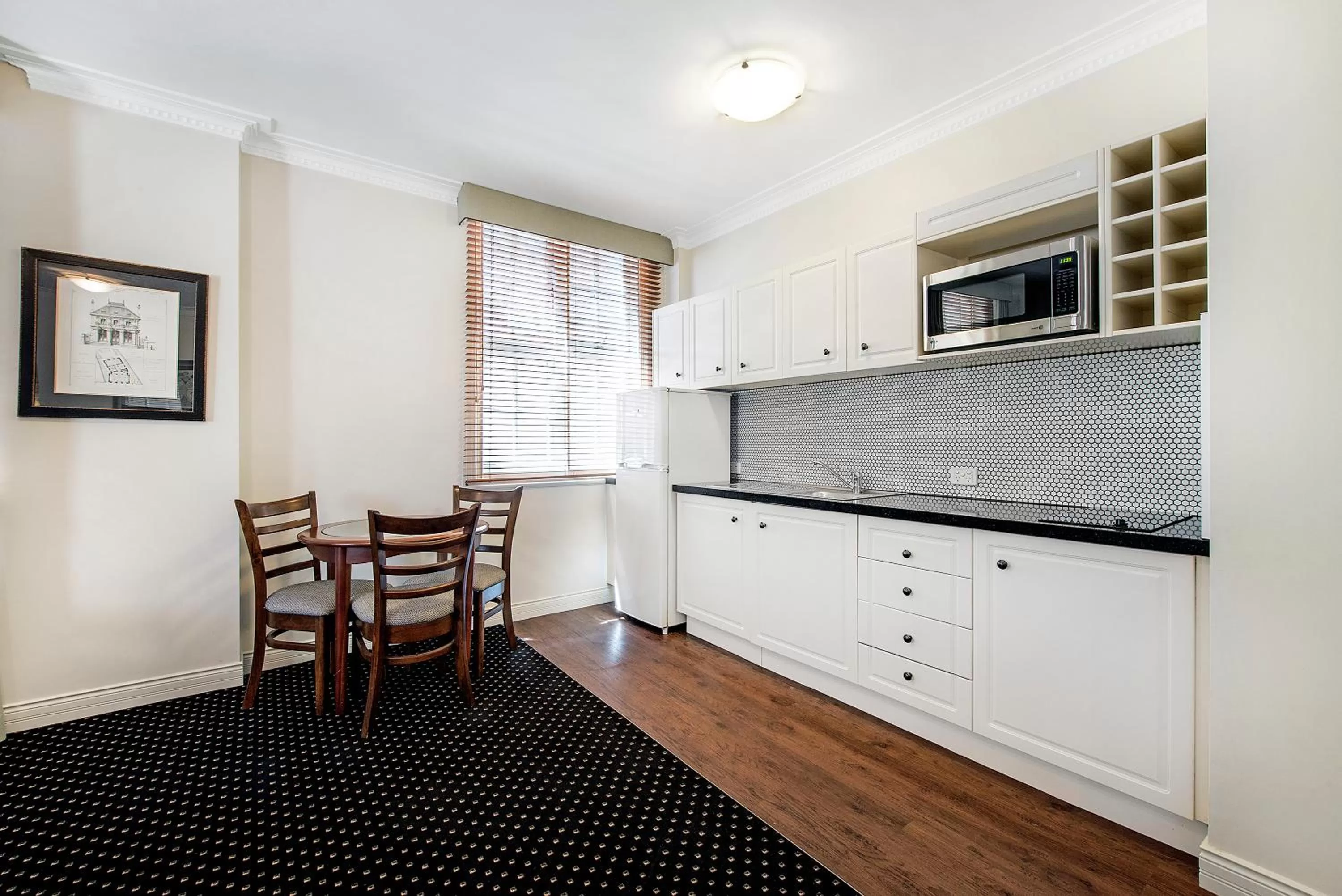 Kitchen or kitchenette in Rothbury Hotel