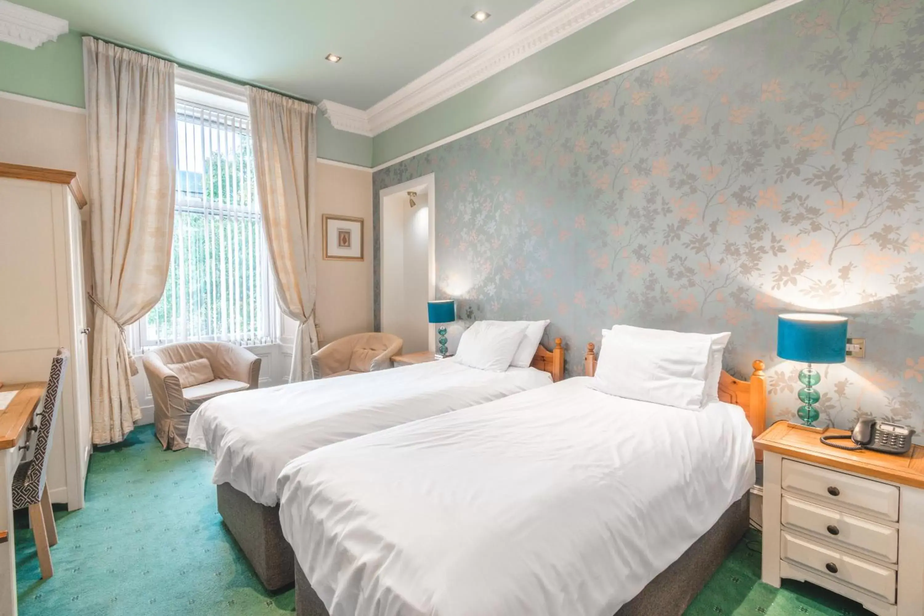 Standard Twin Room in Hotel Ceilidh-Donia Standard Twin Room in Hotel Ceilidh-Donia