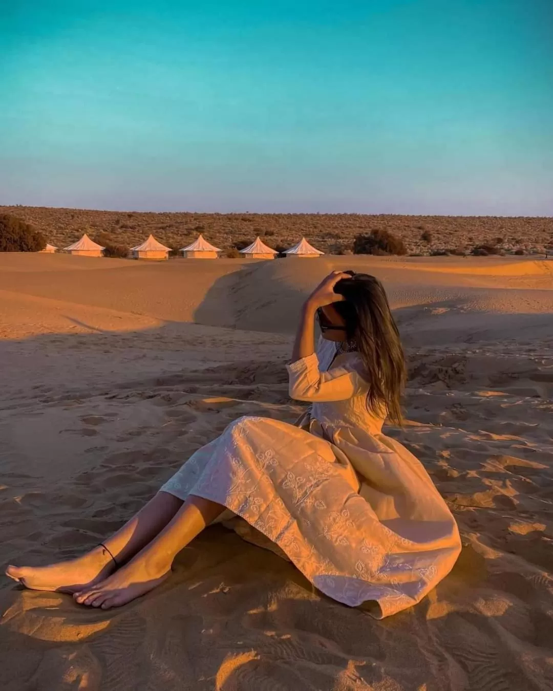 People in Hotel Tofu safari