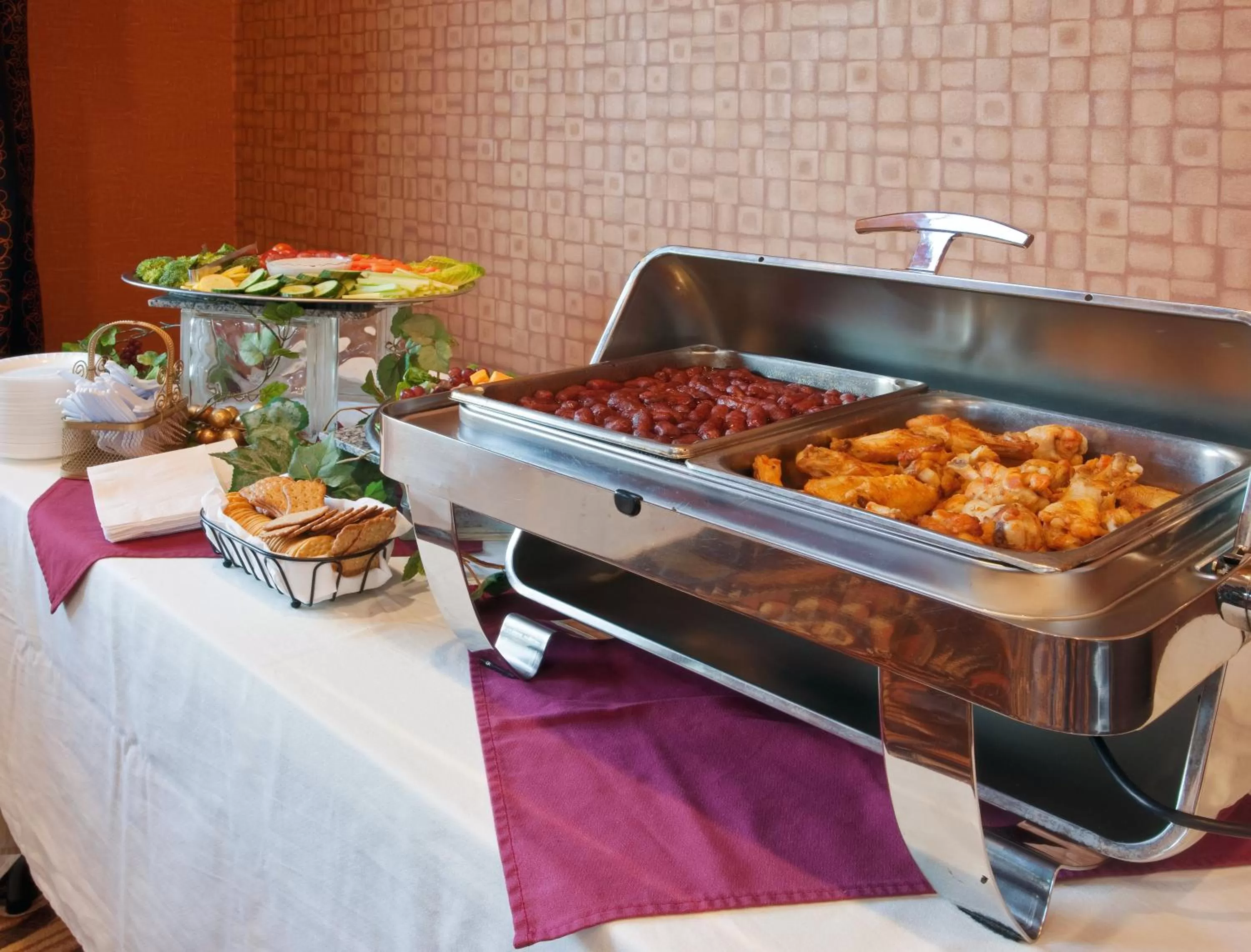 Meeting/conference room in Holiday Inn Express & Suites Sacramento NE Cal Expo by IHG