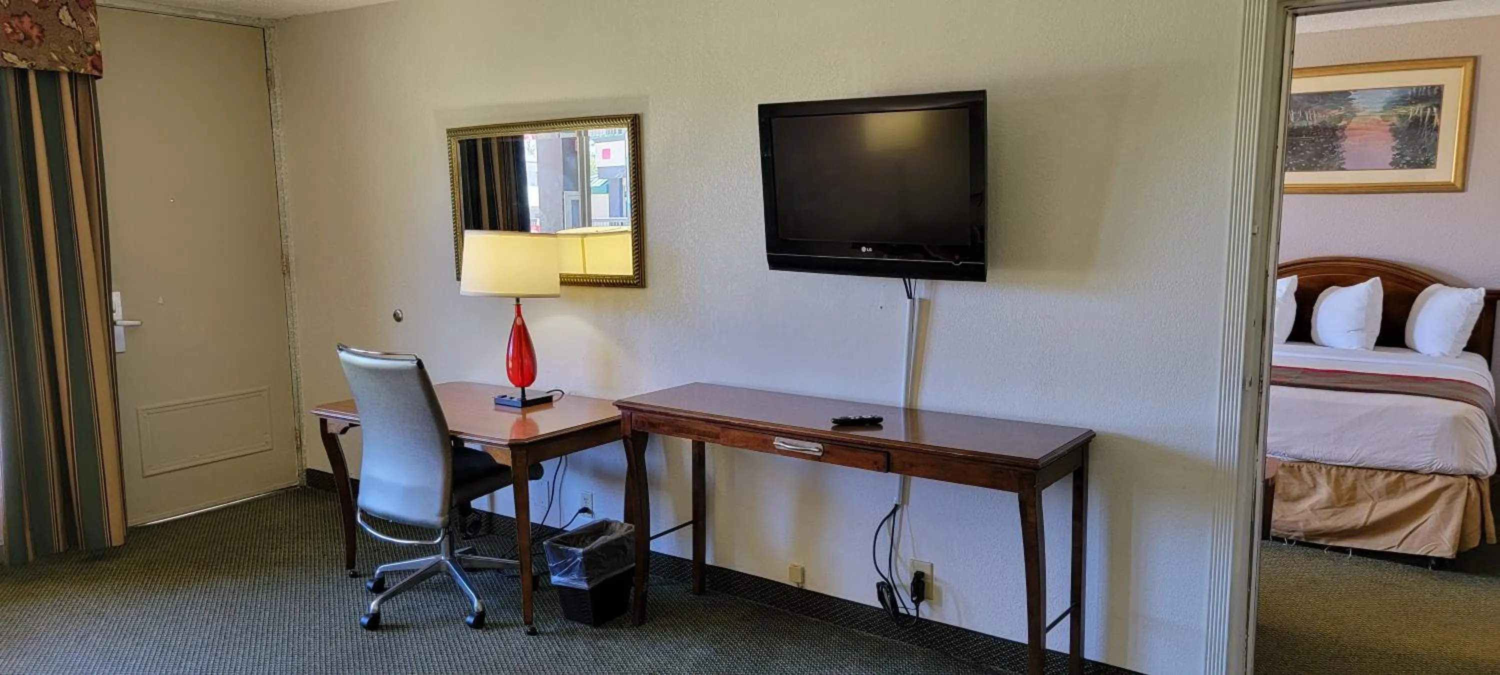 Ramada by Wyndham & Suites Warner Robins