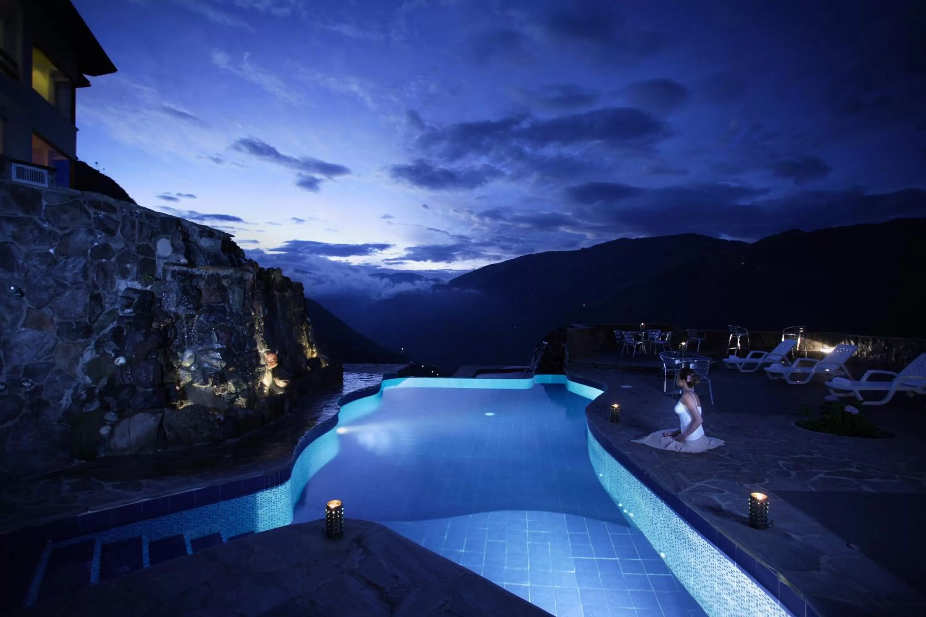 Mountain view, Pool View in Luna Volcán, Adventure SPA