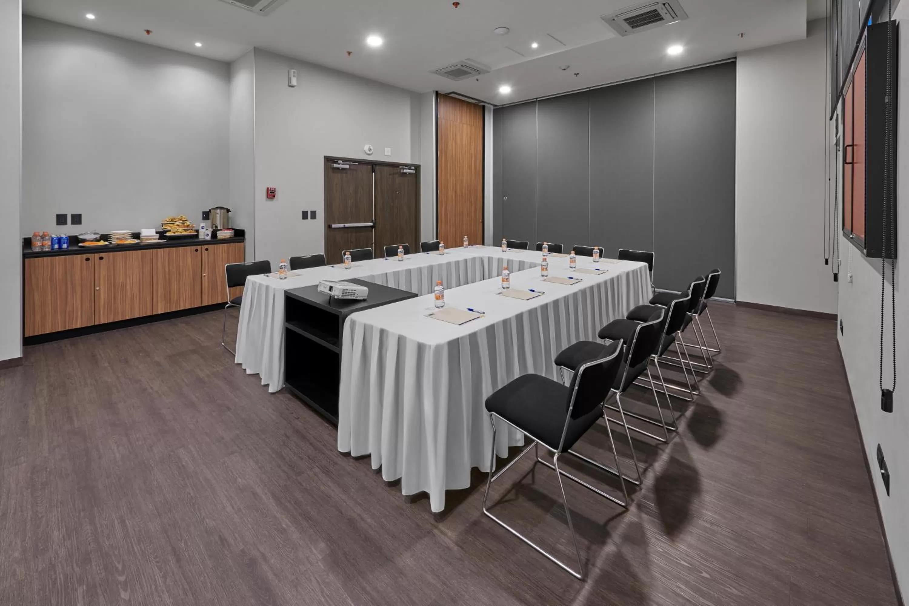 Meeting/conference room in City Express by Marriott Ciudad de México La Villa
