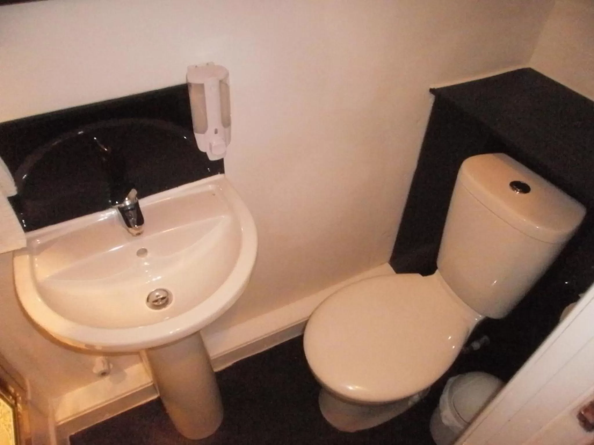 Bathroom in The Withnell Hotel