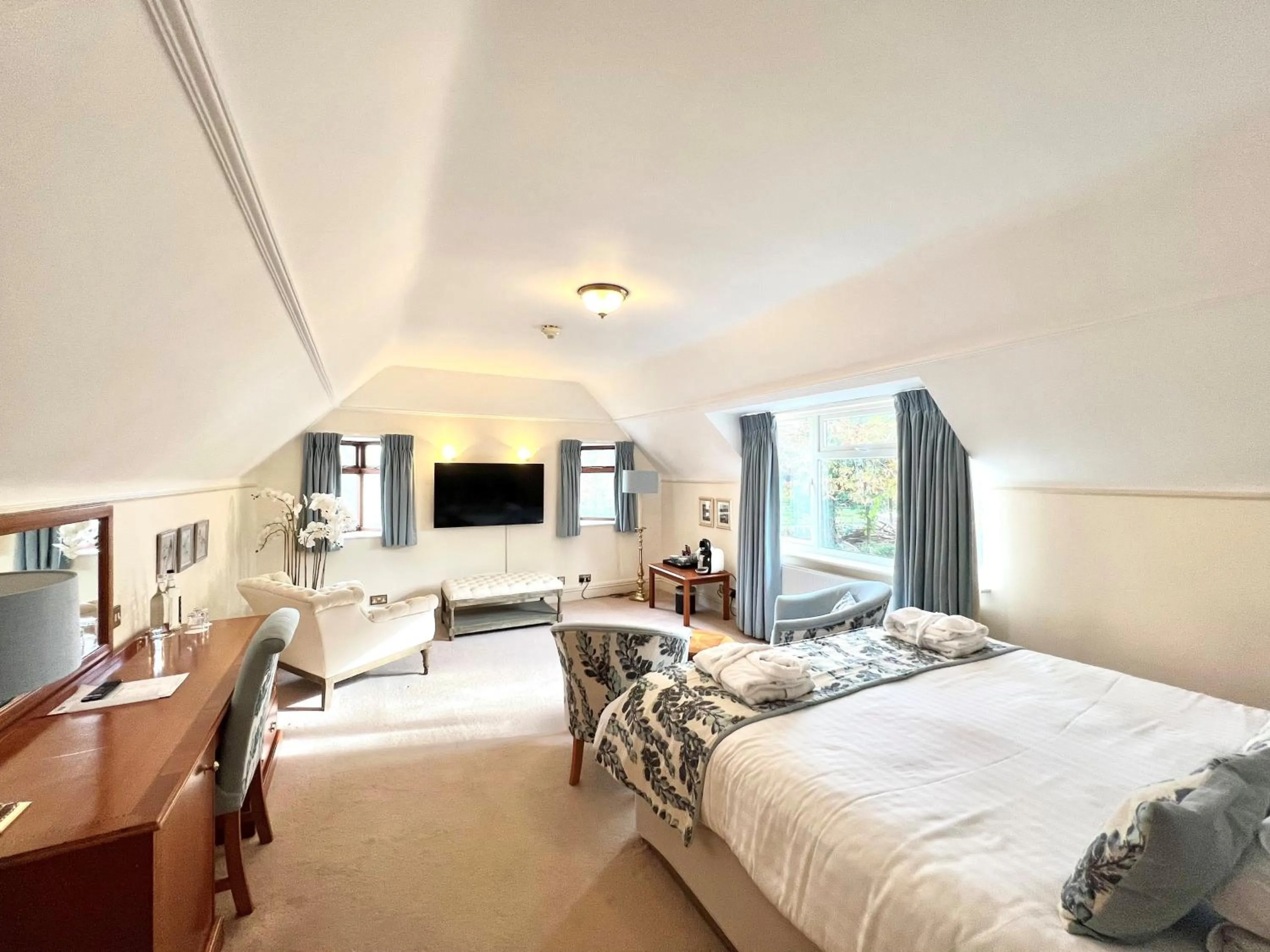 Bedroom, Bed in Passford House Hotel