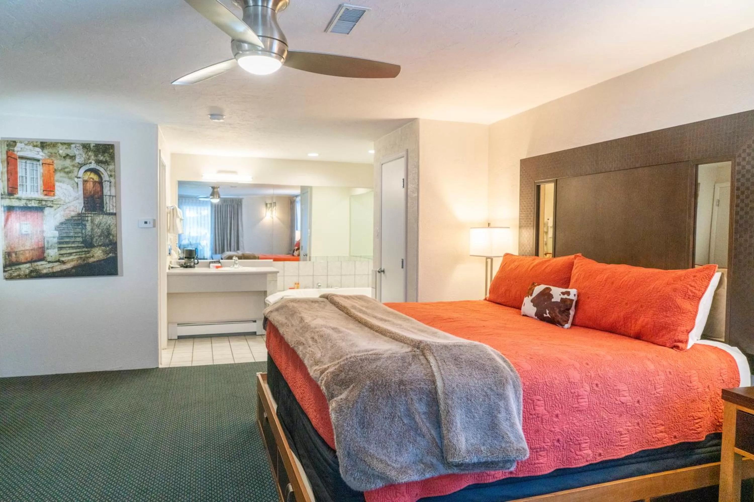 Photo of the whole room, Bed in Aspenalt Lodge