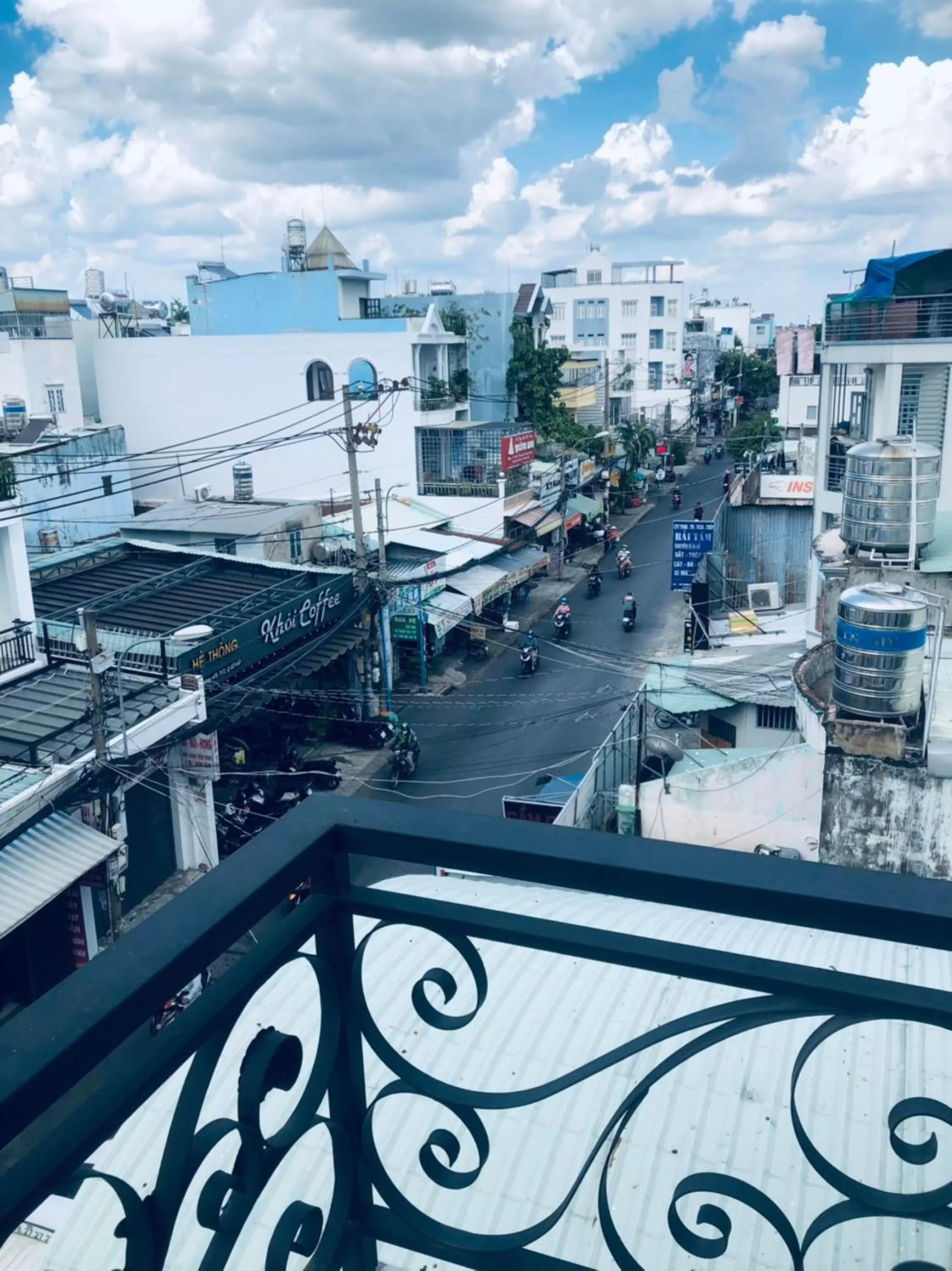 Neighbourhood in SaiGon Rose Hotel