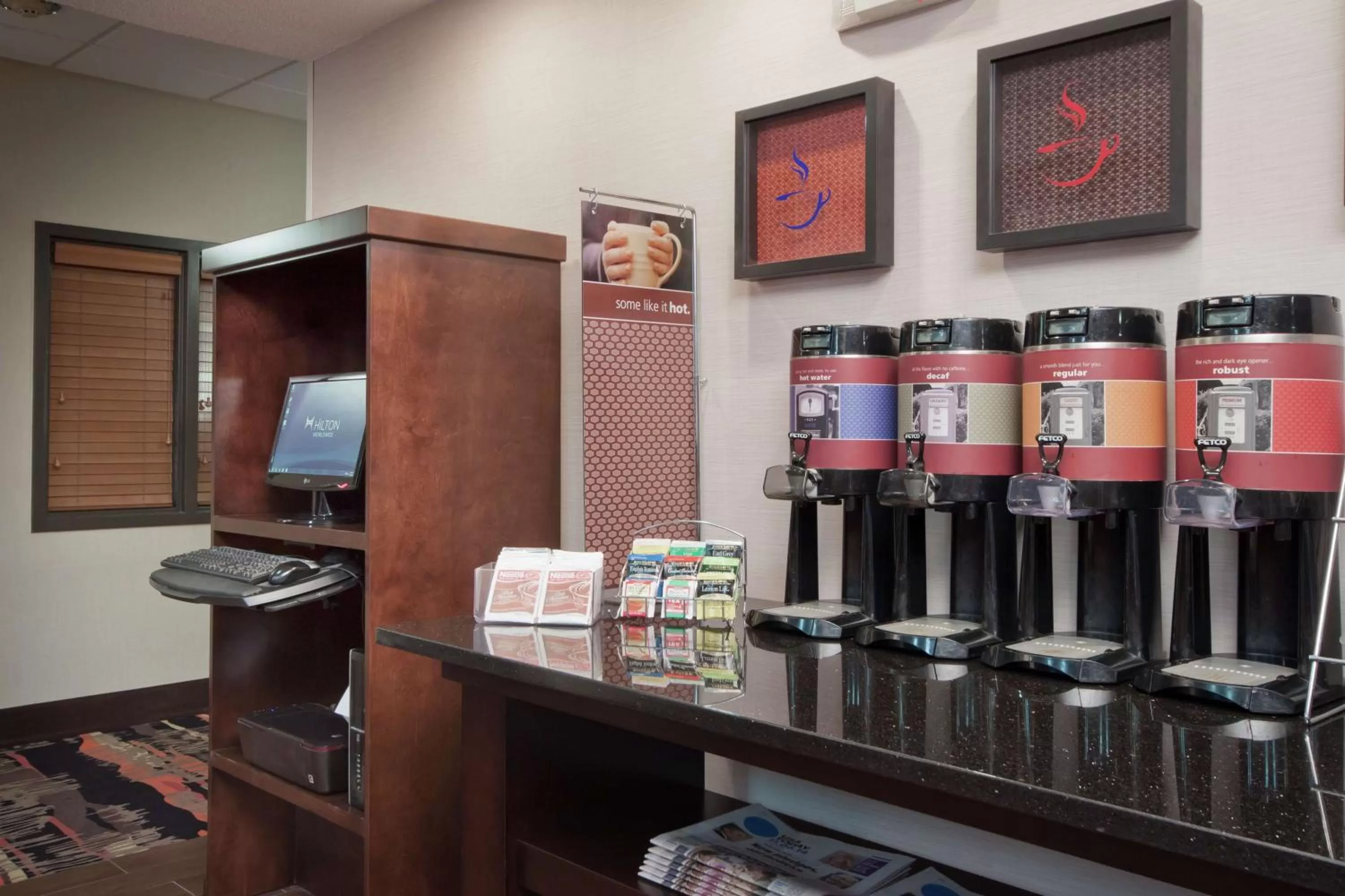 Dining area in Countryside Inn Jackson