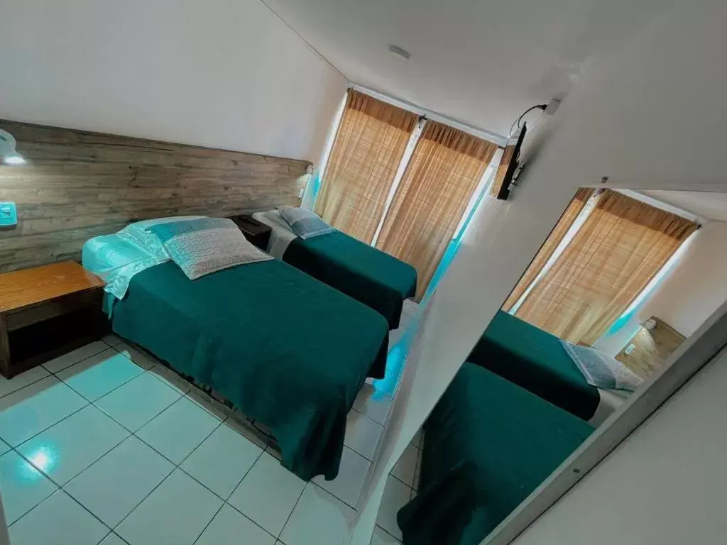 Twin Room in Hotel Plaza Colon Twin Room in Hotel Plaza Colon