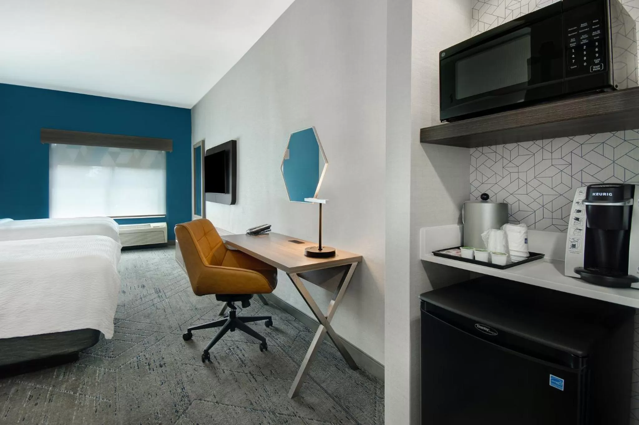 Photo of the whole room, Bed in Holiday Inn Express Marietta - Atlanta Northwest by IHG