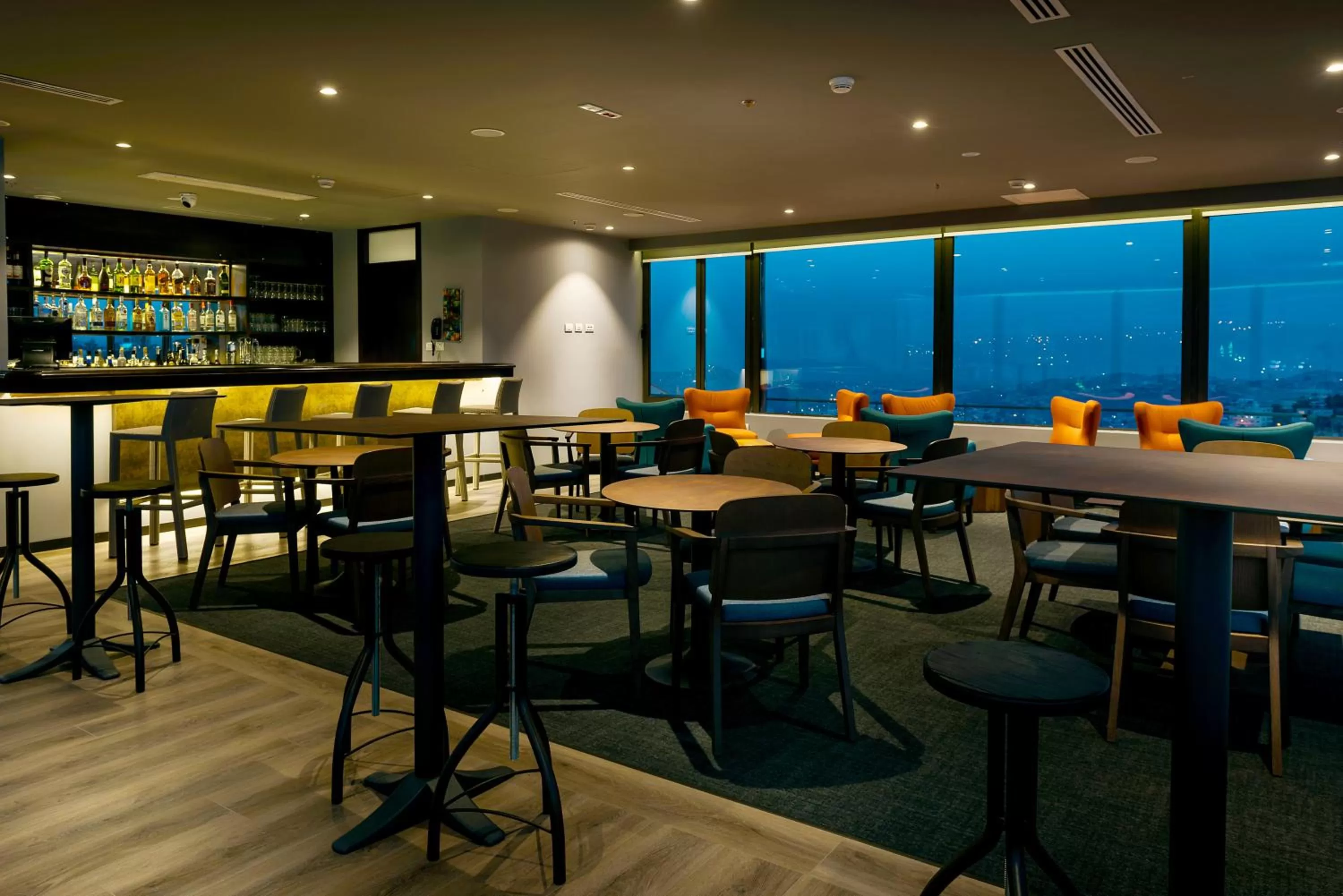 Restaurant/places to eat in Ambassador City Hotel - Bethlehem