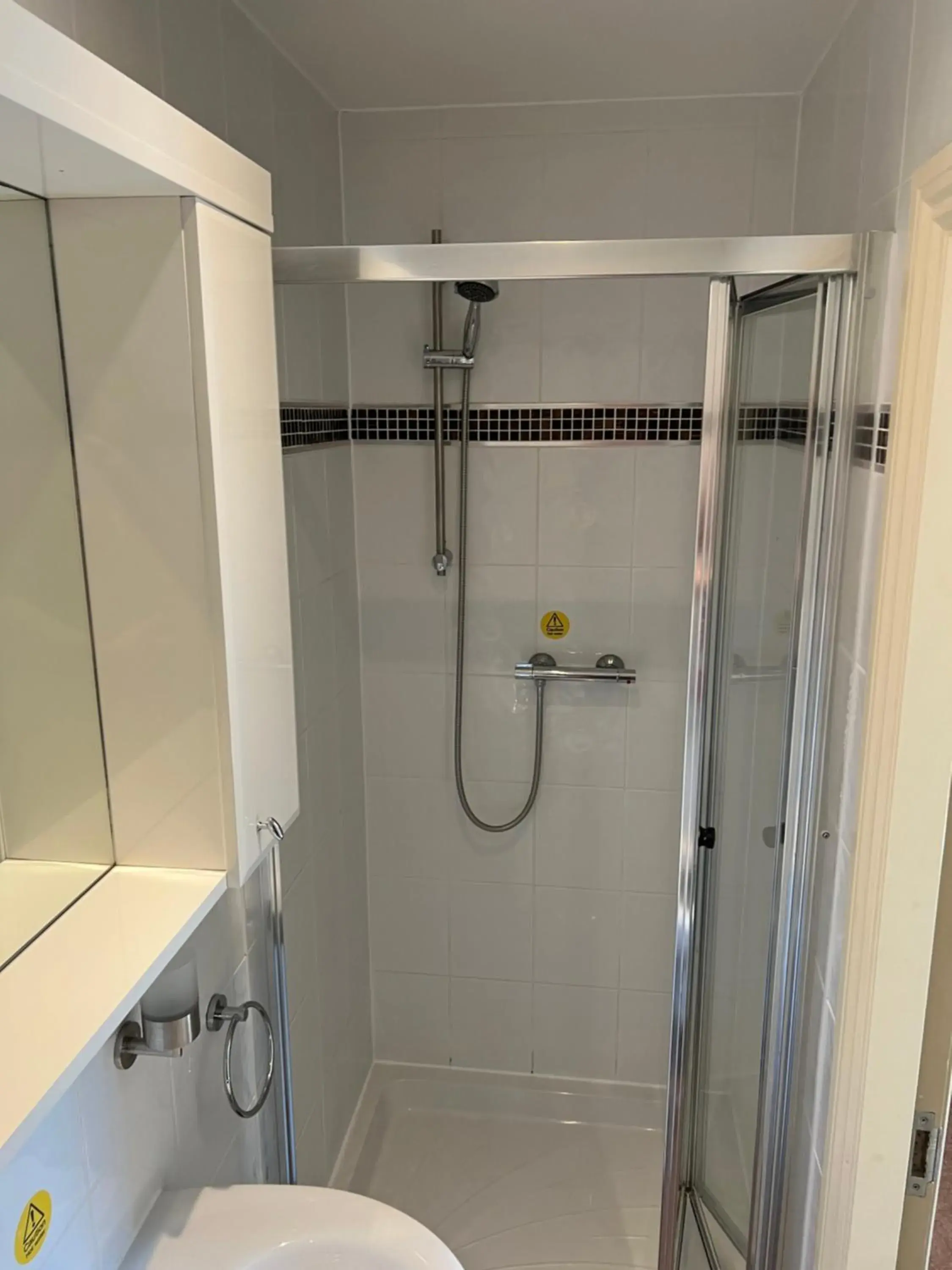 Budget Double Room in Southport Metro Hotel Budget Double Room in Southport Metro Hotel