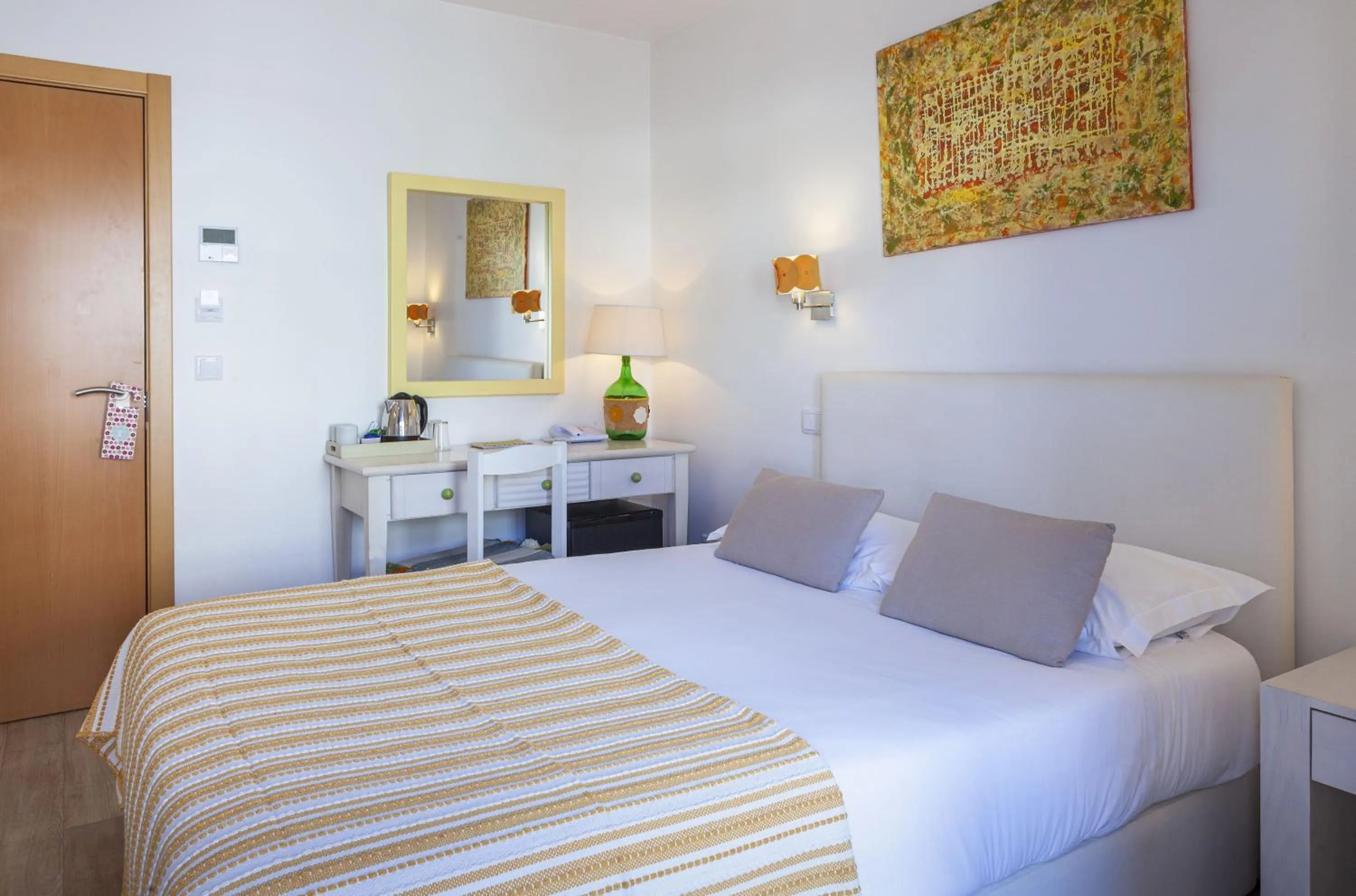 Bedroom, Bed in Boutique Hotel Casa do Outeiro - Arts & Crafts