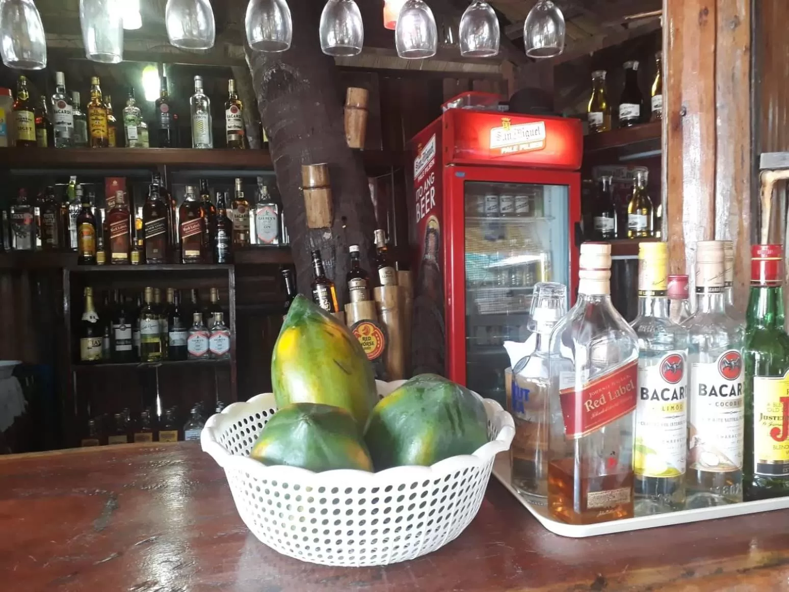 On-site shops in Victoria Beach House