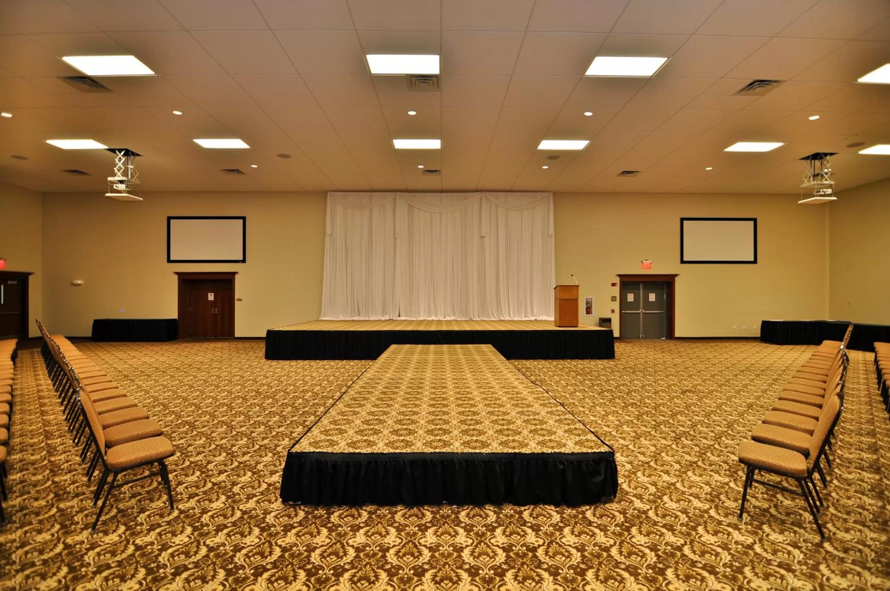 Banquet/Function facilities in Montcler Hotel & Conference Center, Trademark by Wyndham