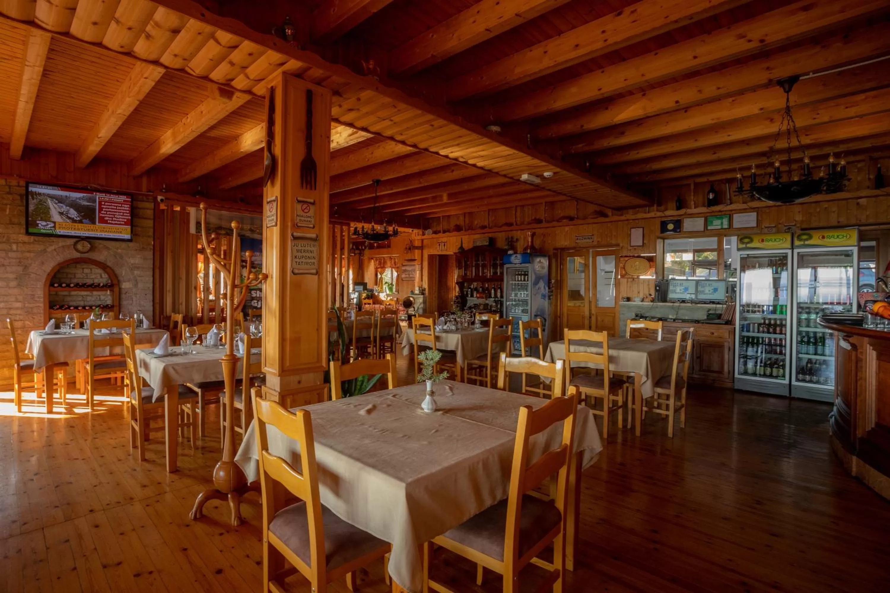 Restaurant/Places to Eat in OLD HOUSE