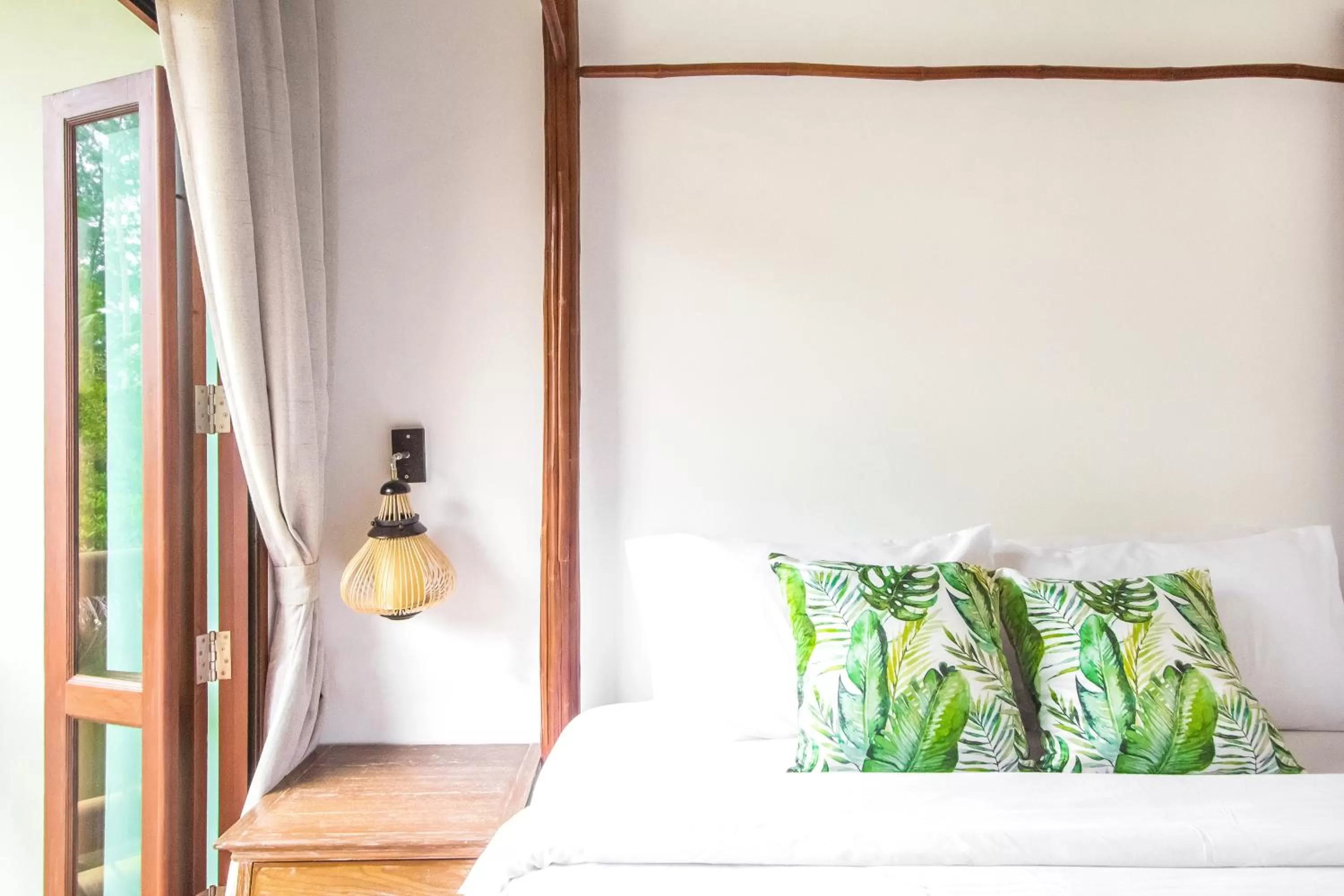 Bed in À La Koh Kood Resort