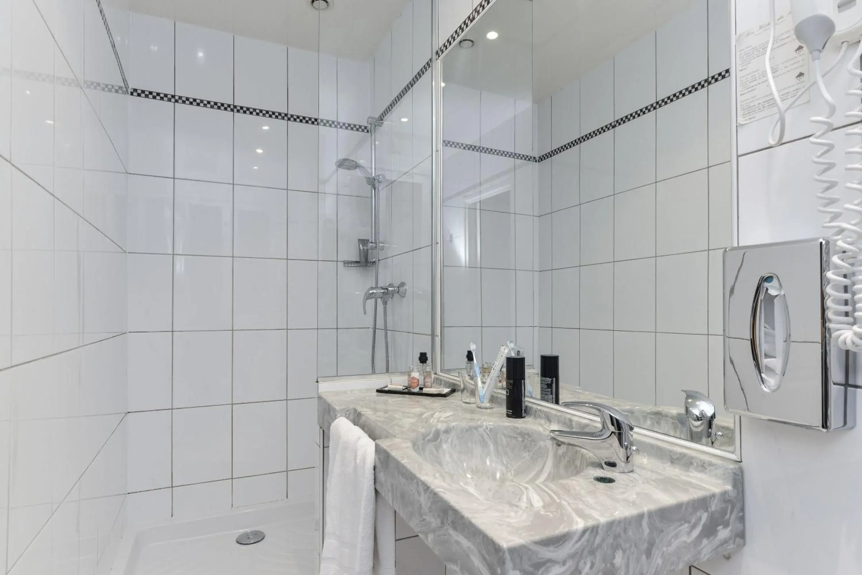 Single Room in Hotel du Pré Single Room in Hotel du Pré