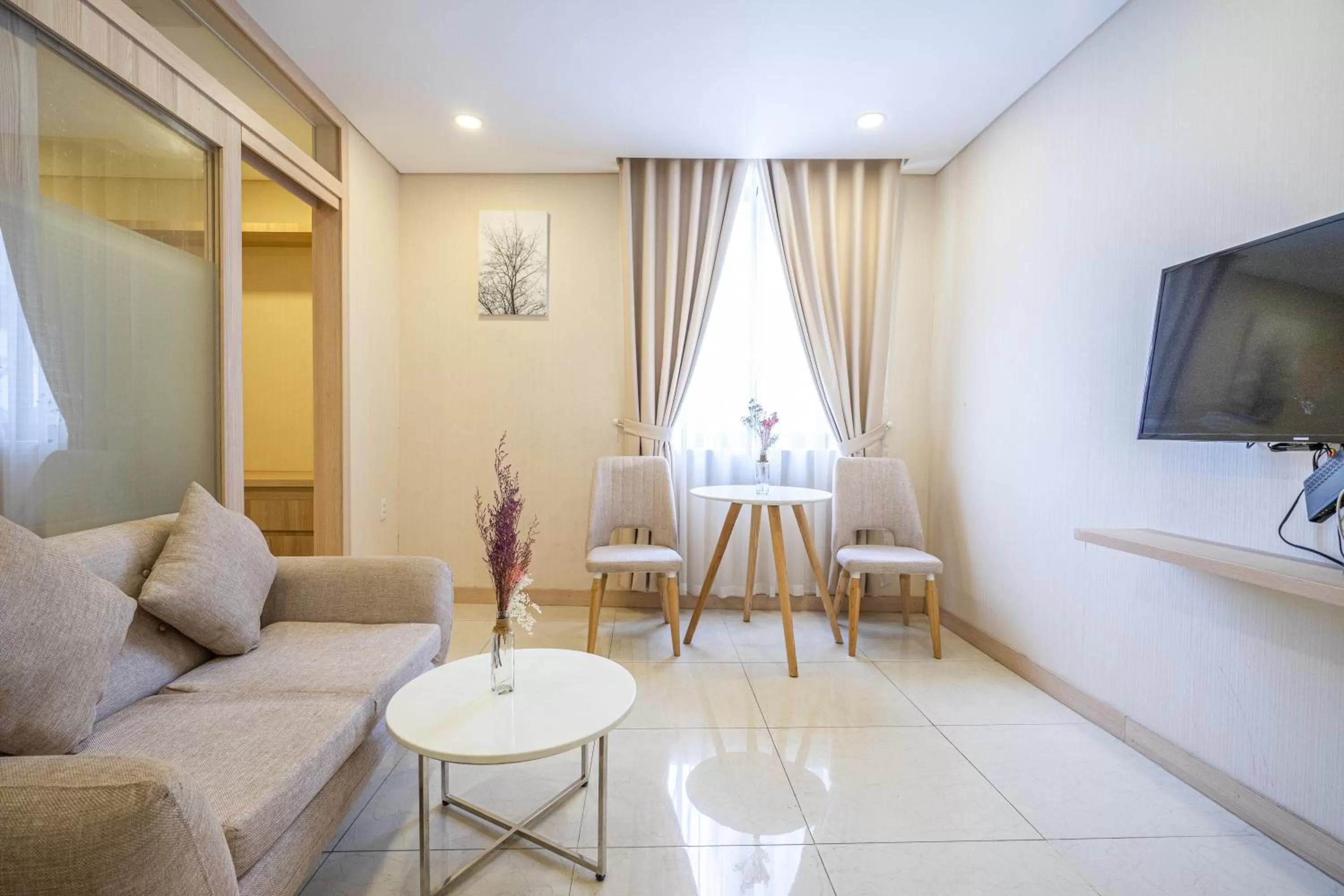 Seating Area in Luxy Park Hotel & Apartments - Notre Dame