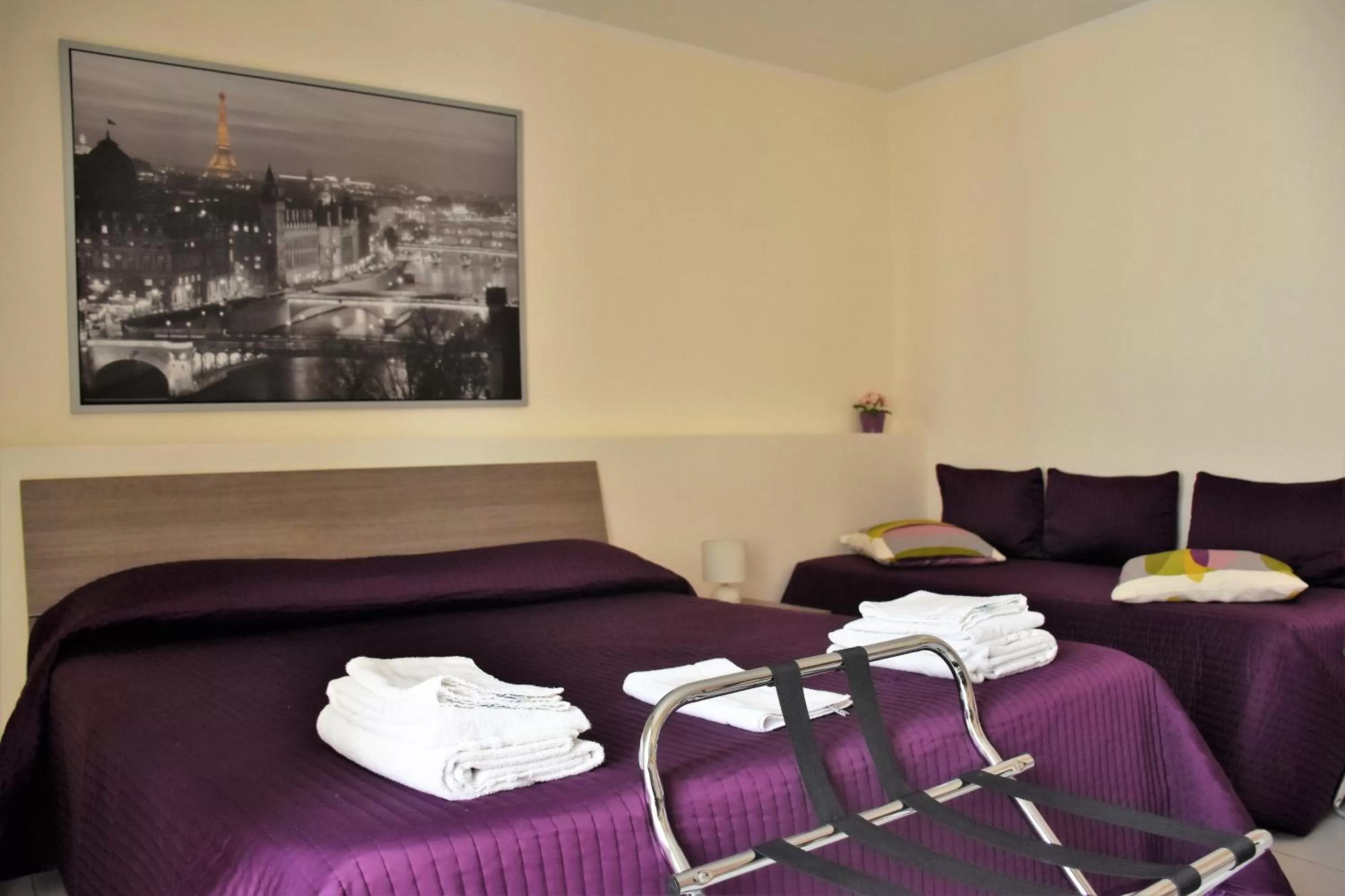 Photo of the whole room, Bed in B&B al Teatro Massimo