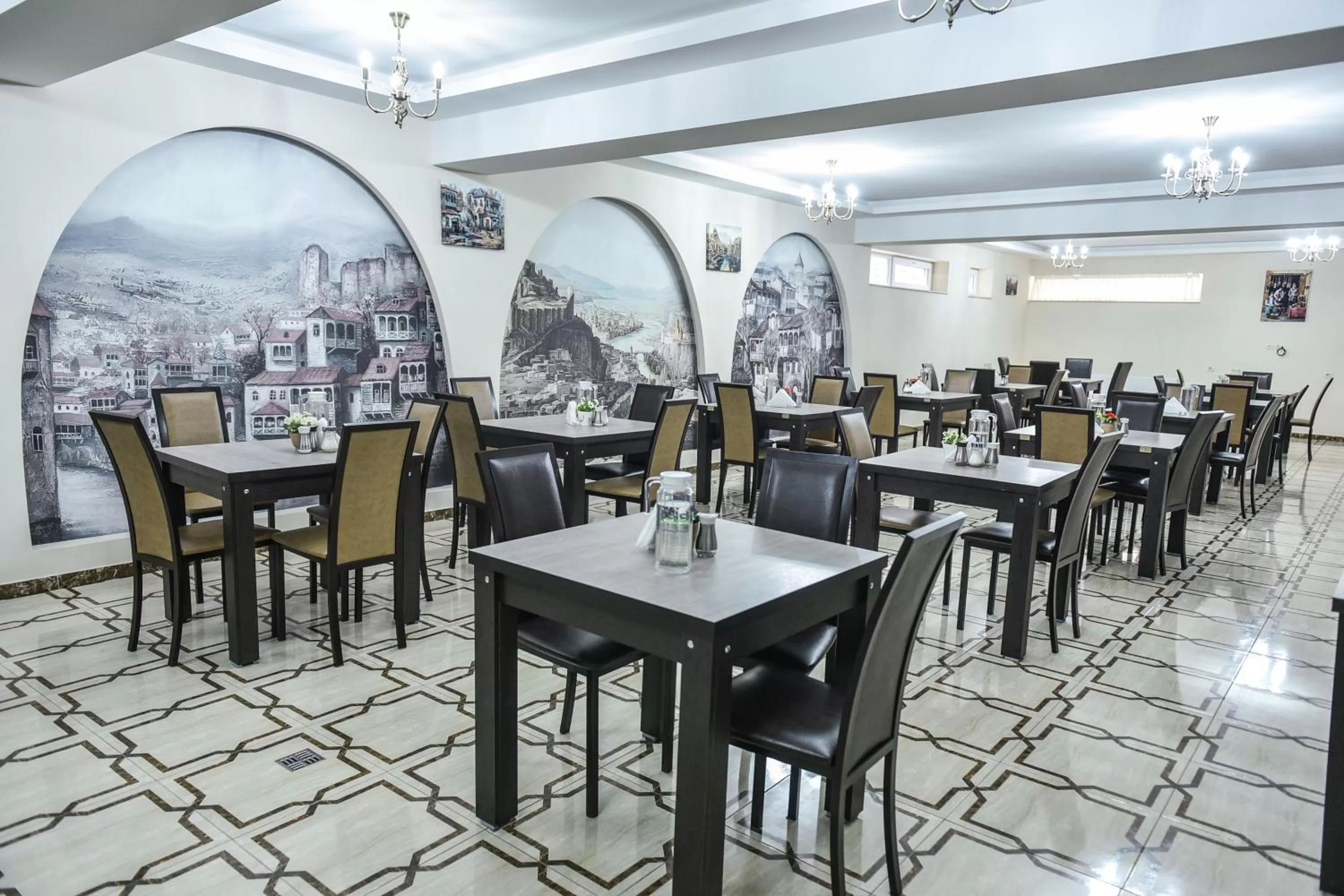 Restaurant/places to eat in MariaLuis Hotel