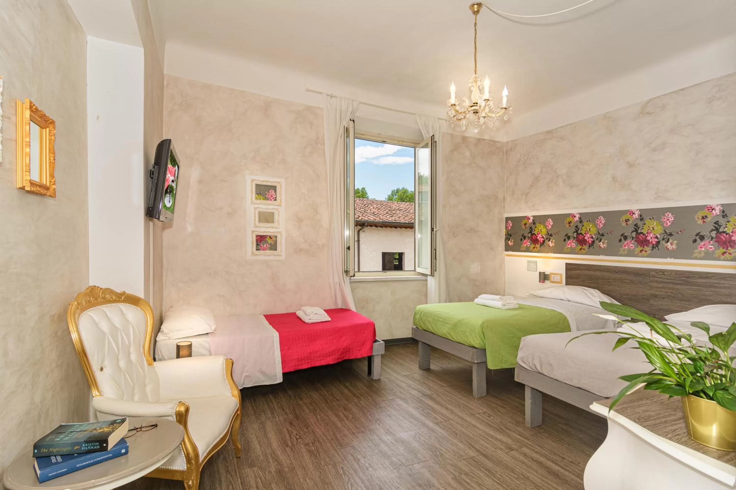 Bedroom, Bed in B&B Relais Inn Lucca