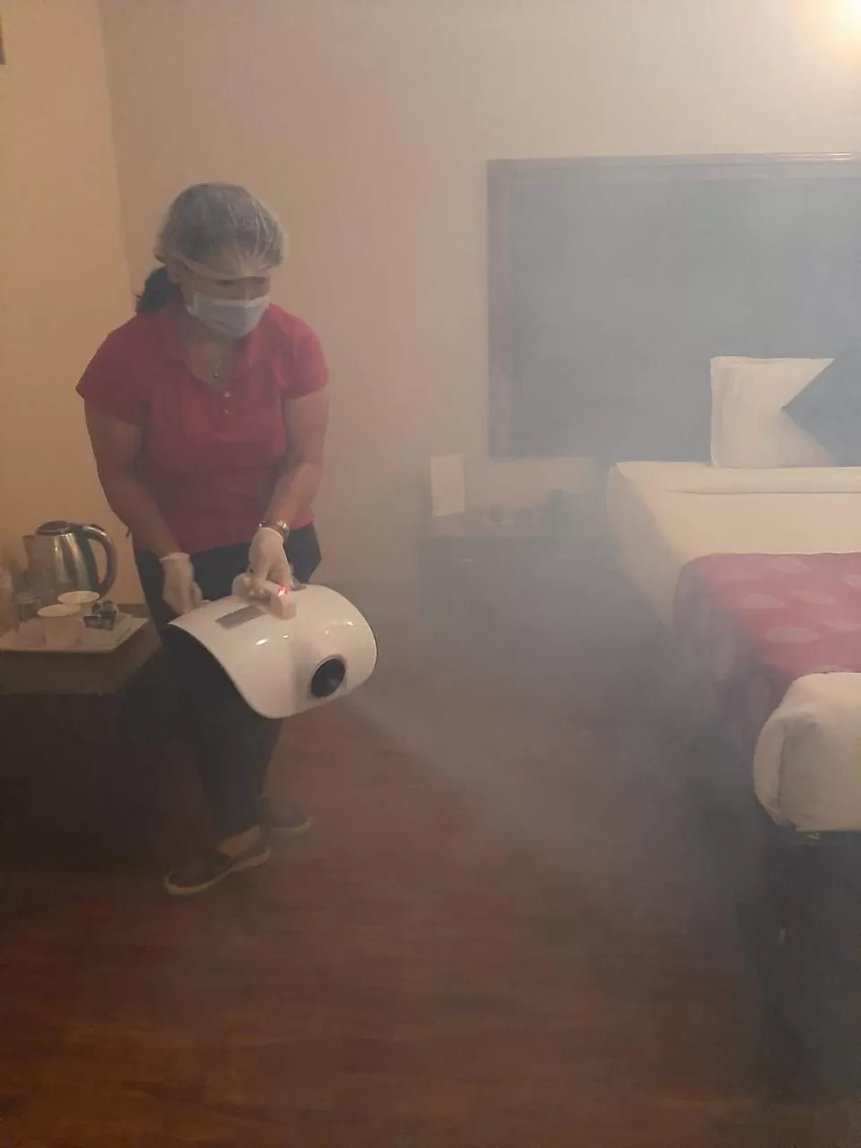 Children in Muscatel Delamare - 200 Mts from MG Marg