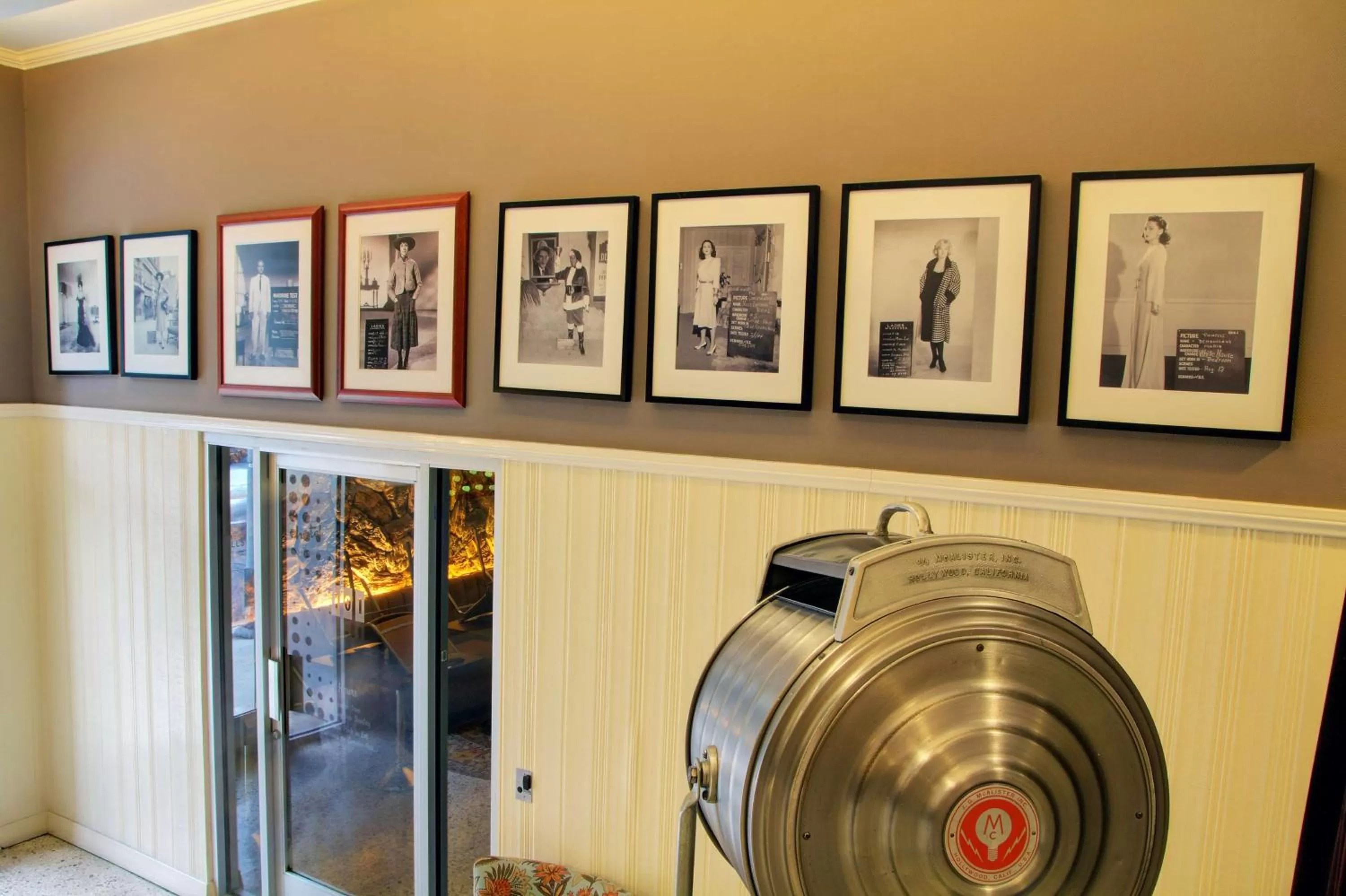 Lobby or reception in The Hollywood Franklin Hotel near Universal Studios