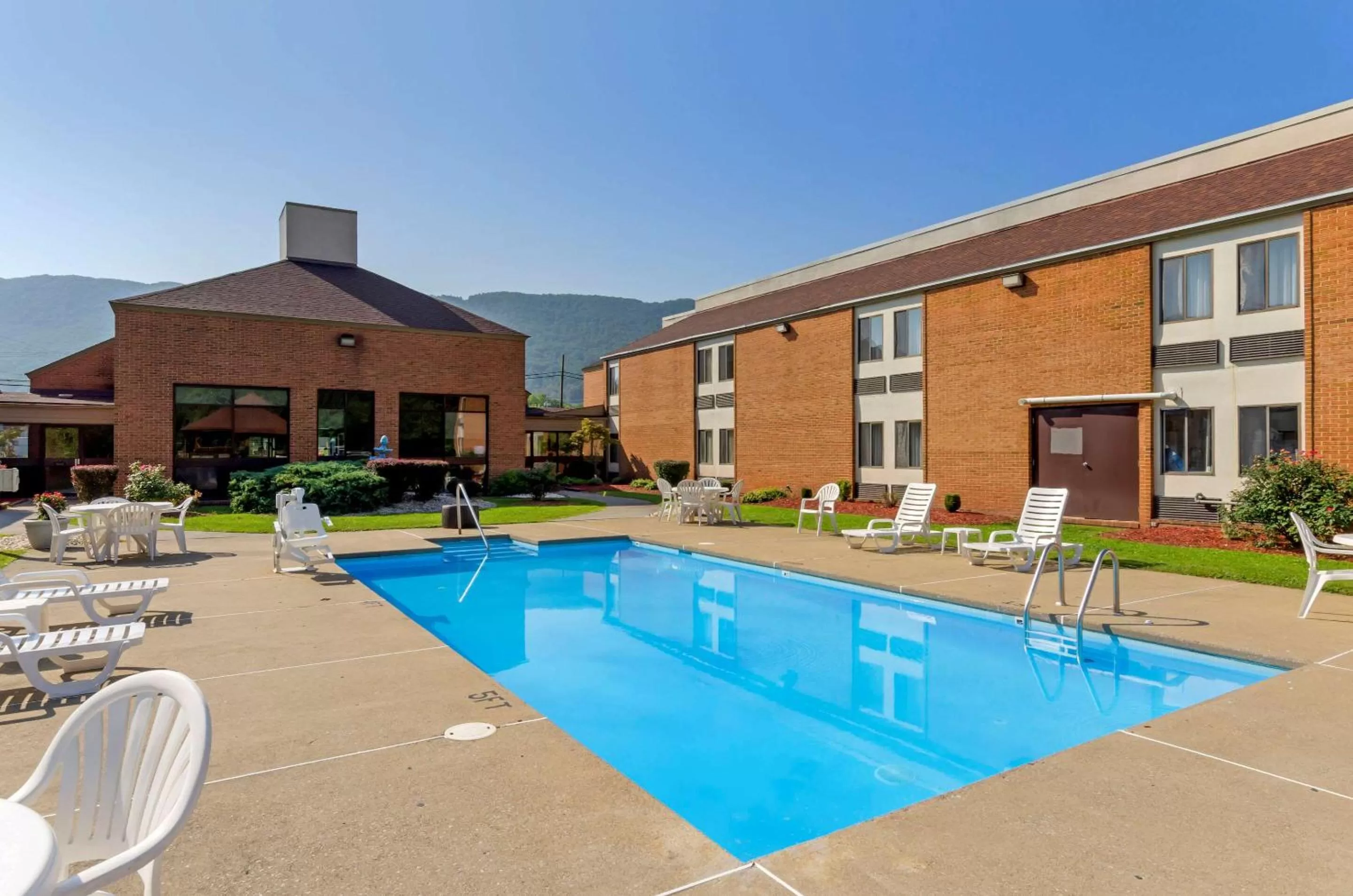 Activities in Comfort Inn Bluefield